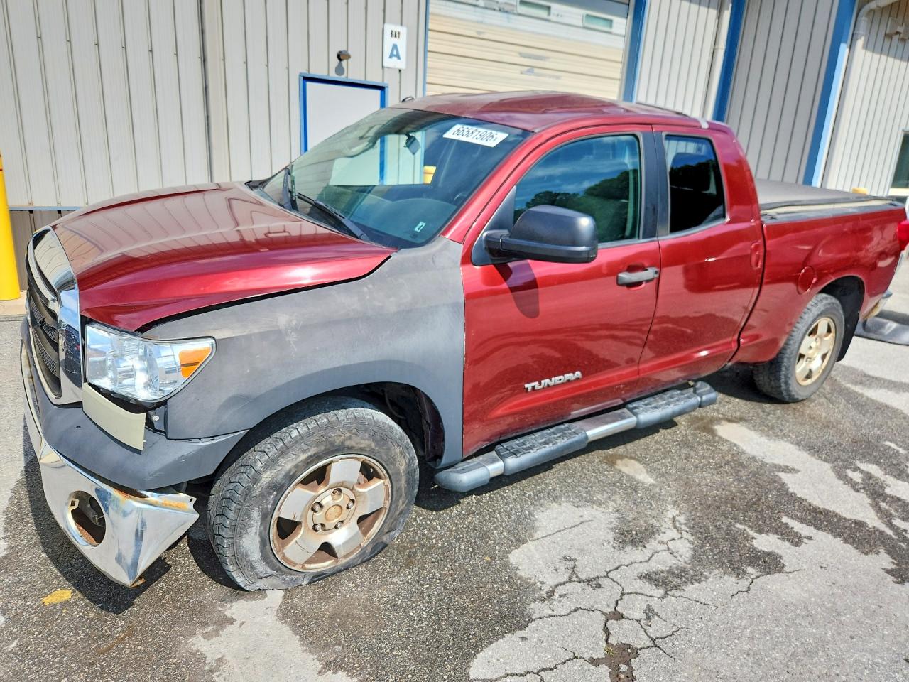 2010 Toyota Tundra Double Cab Sr5 Maroon vin: 5TFUM5F10AX011978