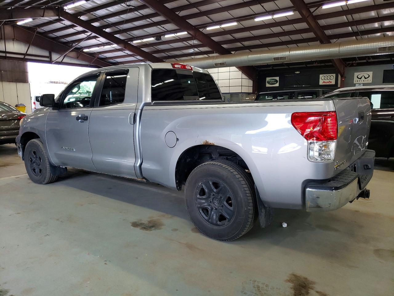 2010 Toyota Tundra Double Cab Sr5 Silver vin: 5TFUM5F10AX012886
