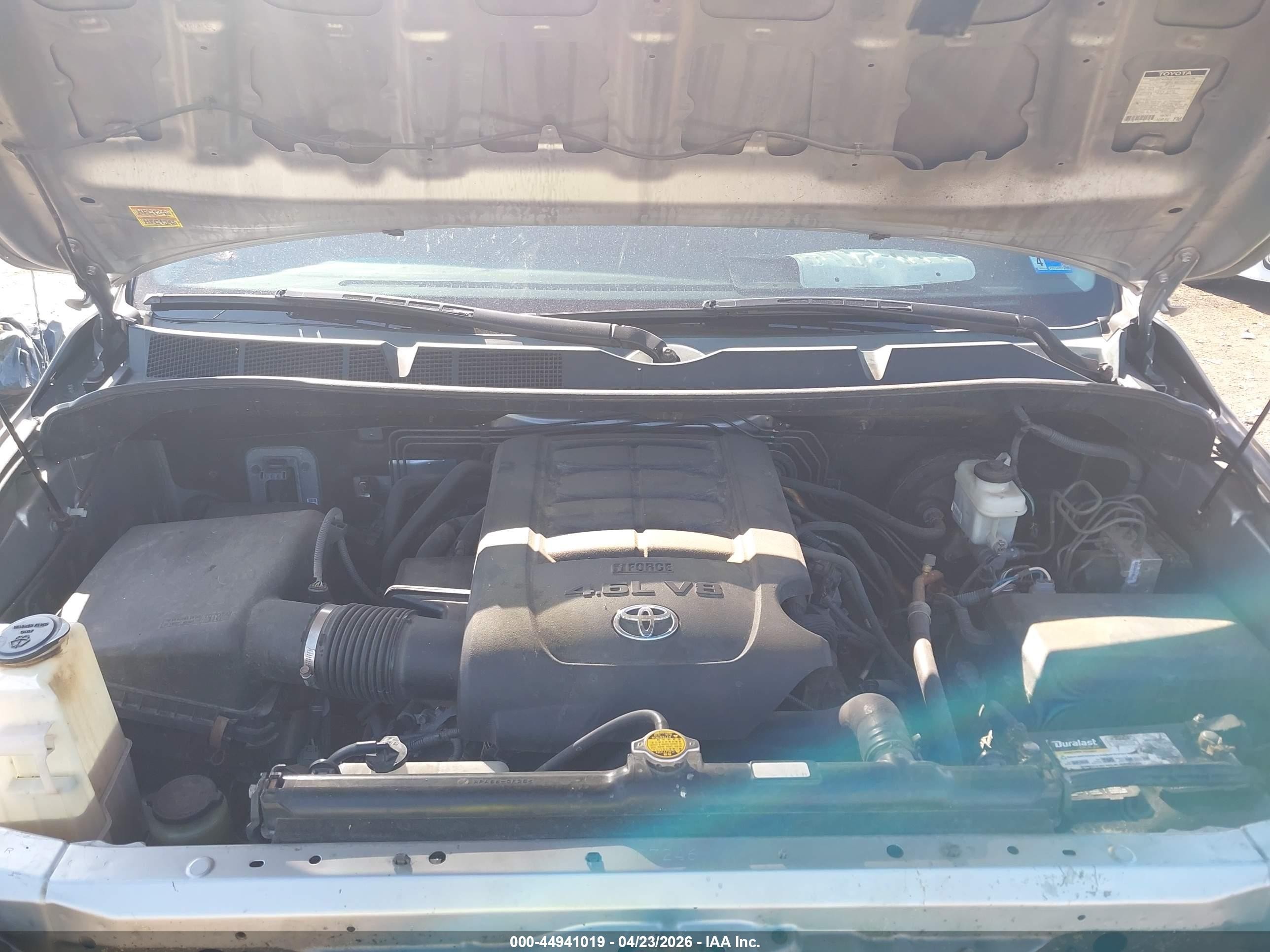 2011 Toyota Tundra Grade 4.6l V8 Серебряный vin: 5TFUM5F10BX026255