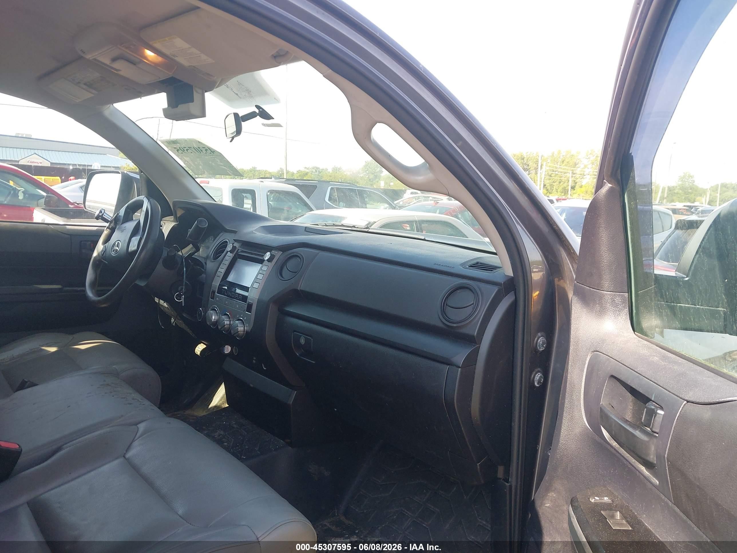 2014 Toyota Tundra Sr 4.6l V8 Gray vin: 5TFUM5F10EX051905