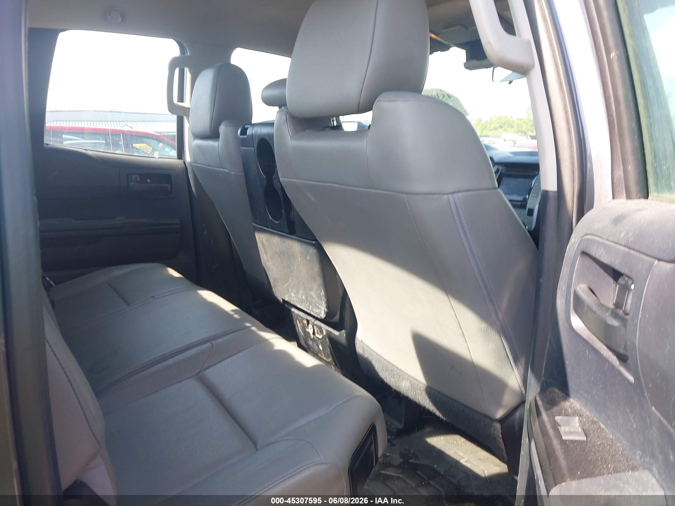 2014 Toyota Tundra Sr 4.6l V8 Gray vin: 5TFUM5F10EX051905