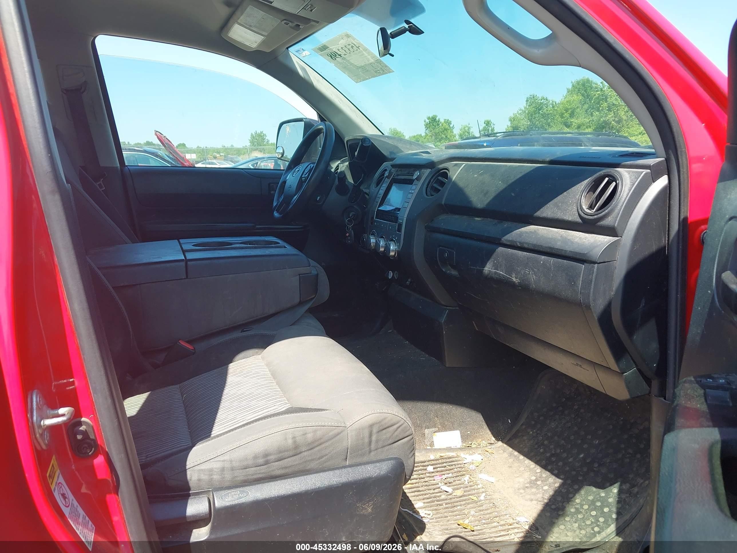 2014 Toyota Tundra Sr 4.6l V8 Red vin: 5TFUM5F10EX051936