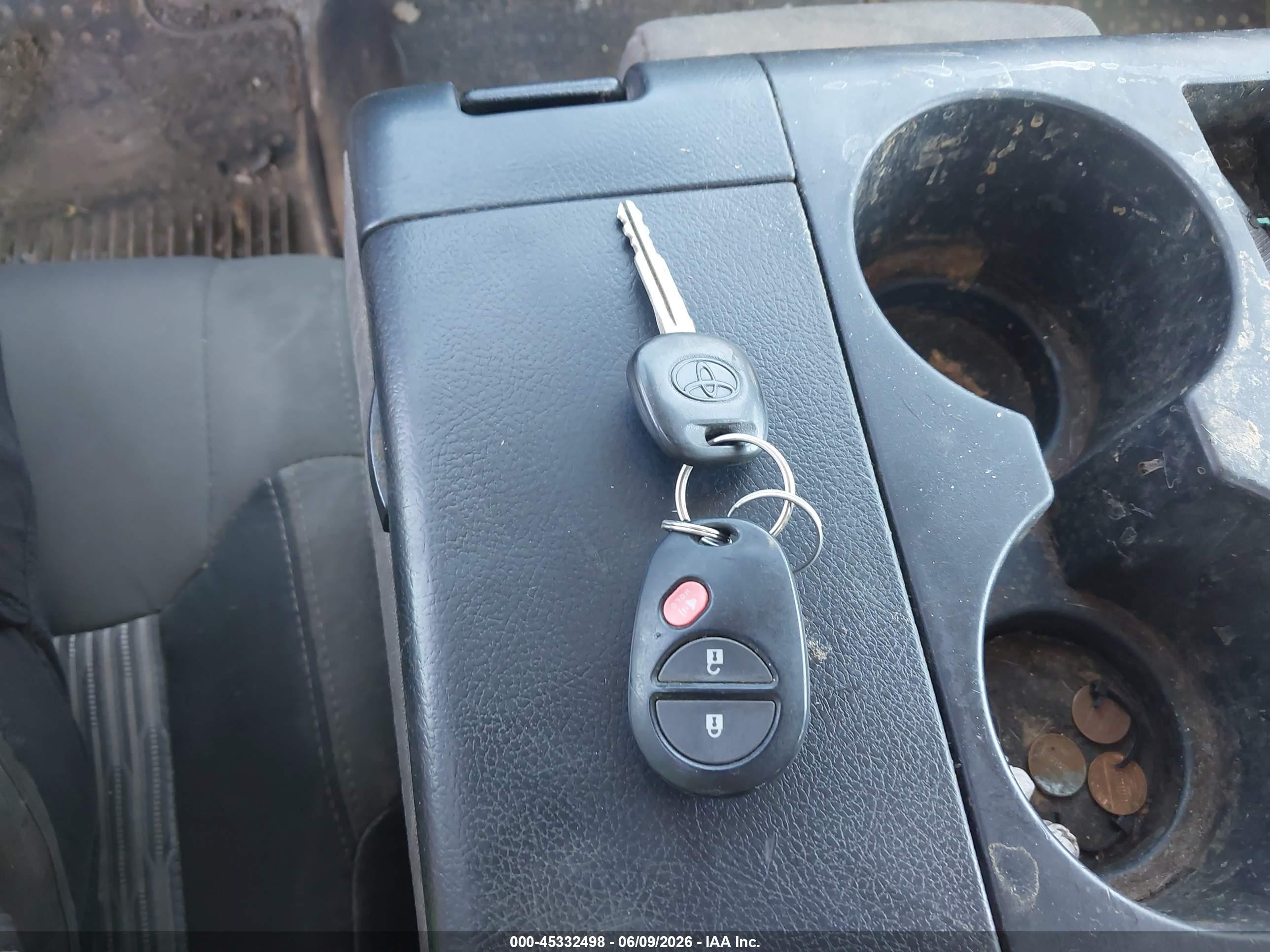2014 Toyota Tundra Sr 4.6l V8 Red vin: 5TFUM5F10EX051936