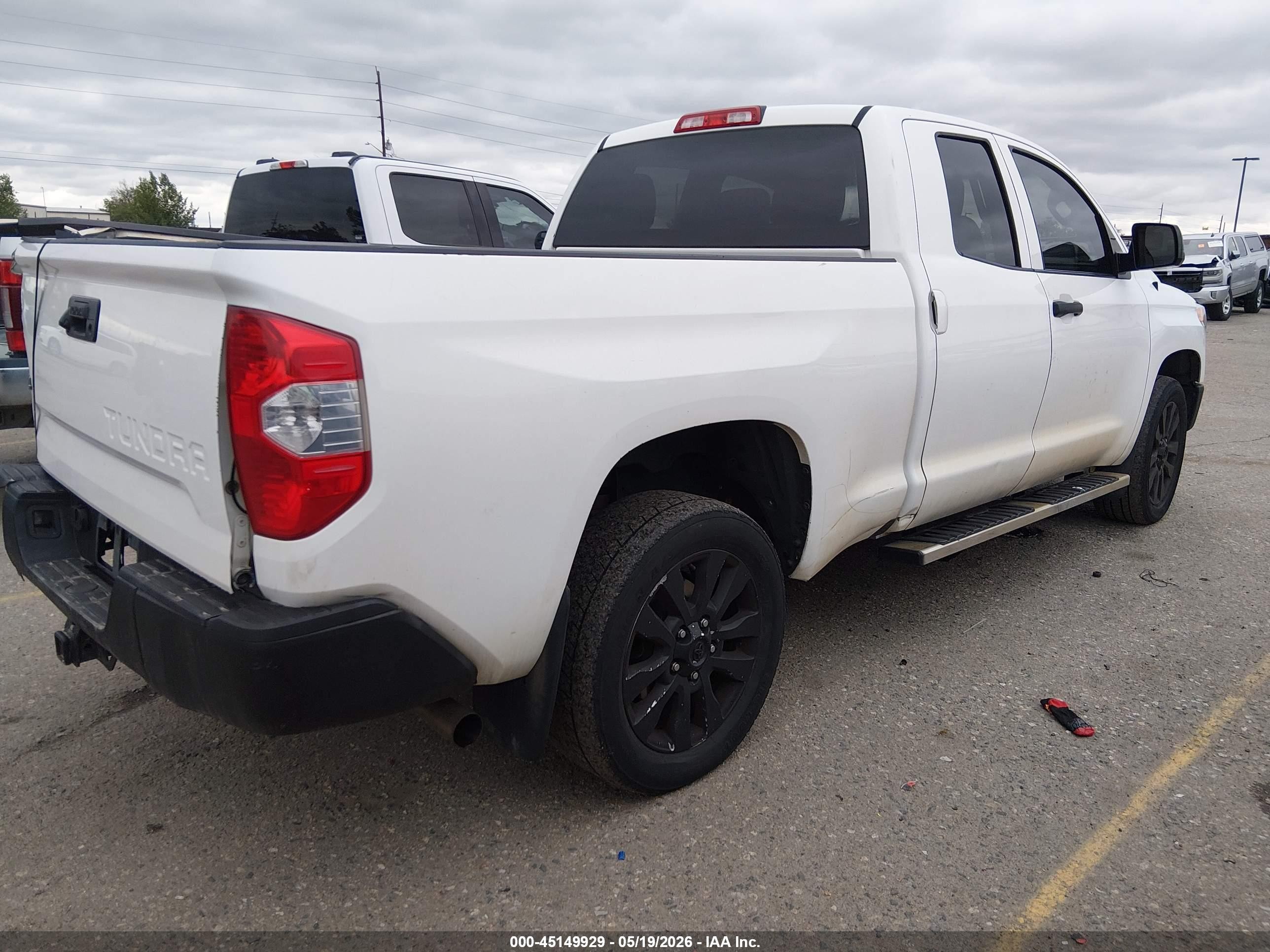 2015 Toyota Tundra Sr 4.6l V8 White vin: 5TFUM5F10FX063246