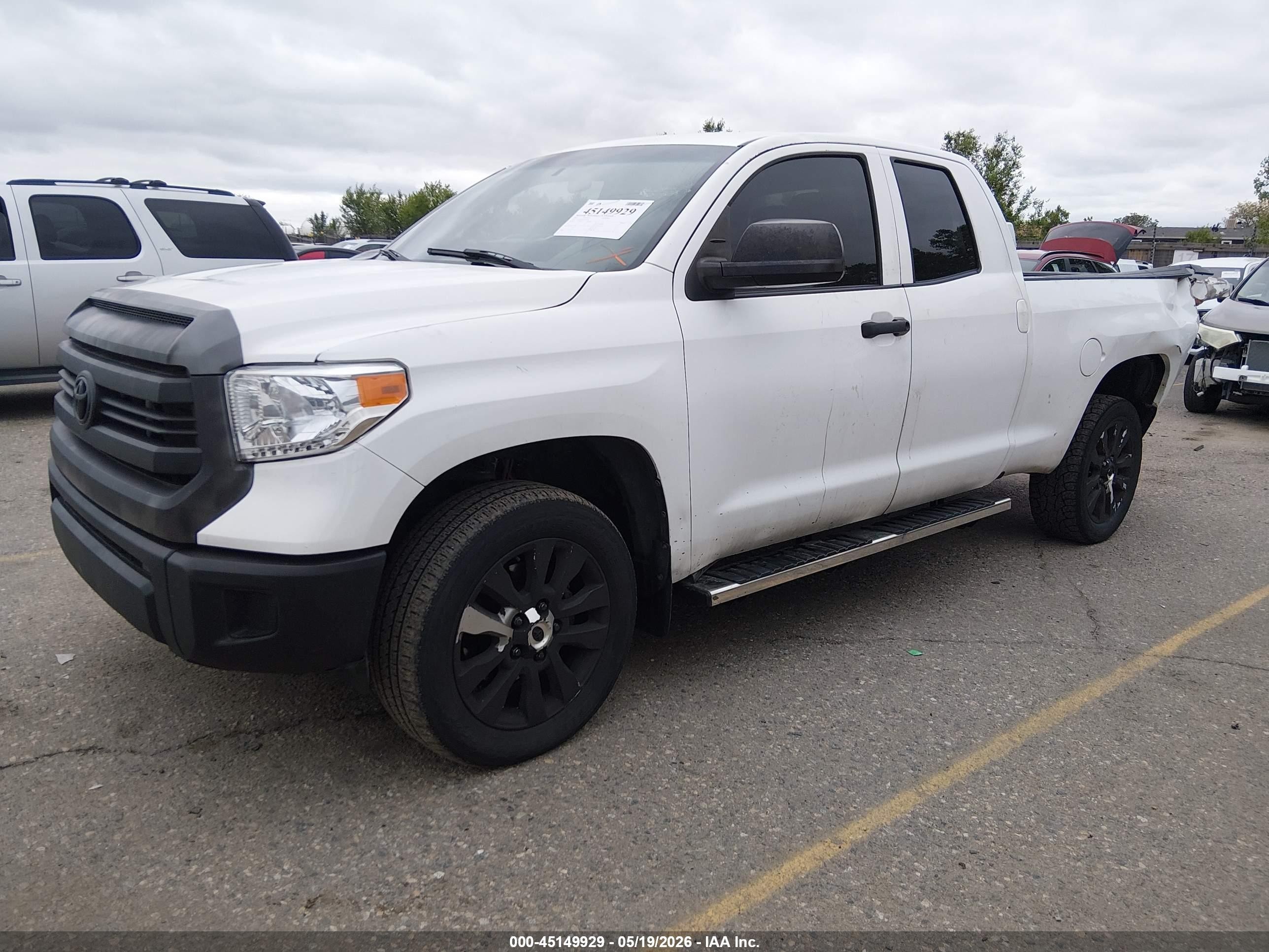 2015 Toyota Tundra Sr 4.6l V8 White vin: 5TFUM5F10FX063246