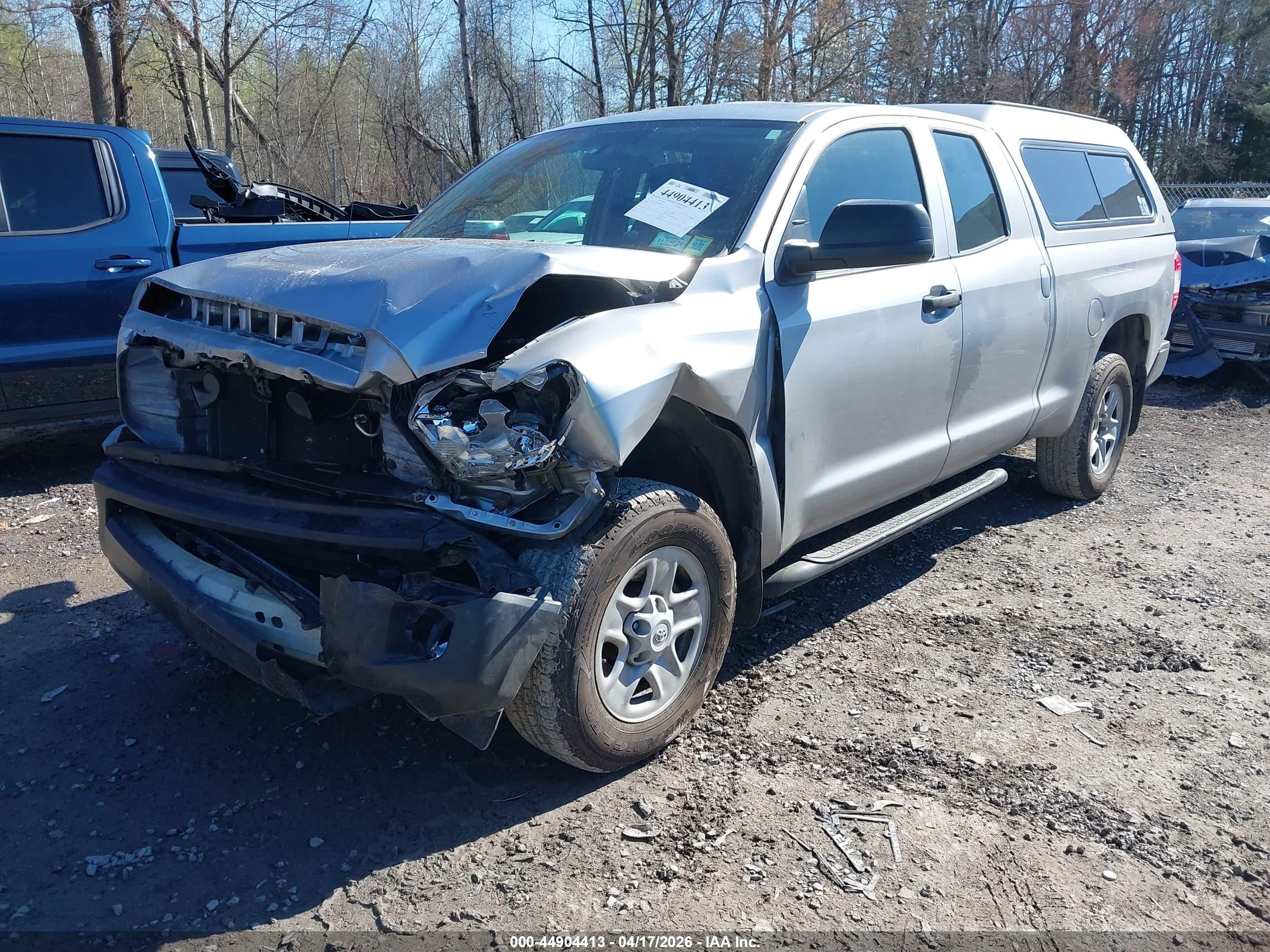 2015 Toyota Tundra Sr 4.6l V8 Серебряный vin: 5TFUM5F10FX063389