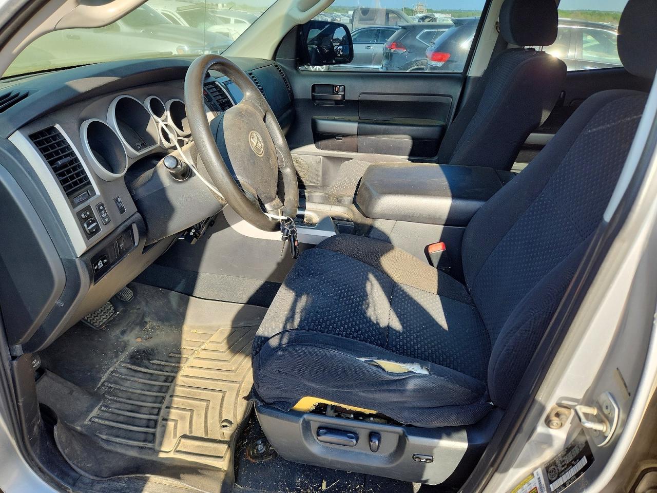 2010 Toyota Tundra Double Cab/double Cab Sr5 Серебряный vin: 5TFUM5F11AX015005