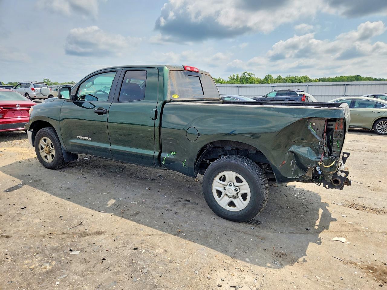 2011 Toyota Tundra Double Cab Sr5 Зеленый vin: 5TFUM5F11BX021341
