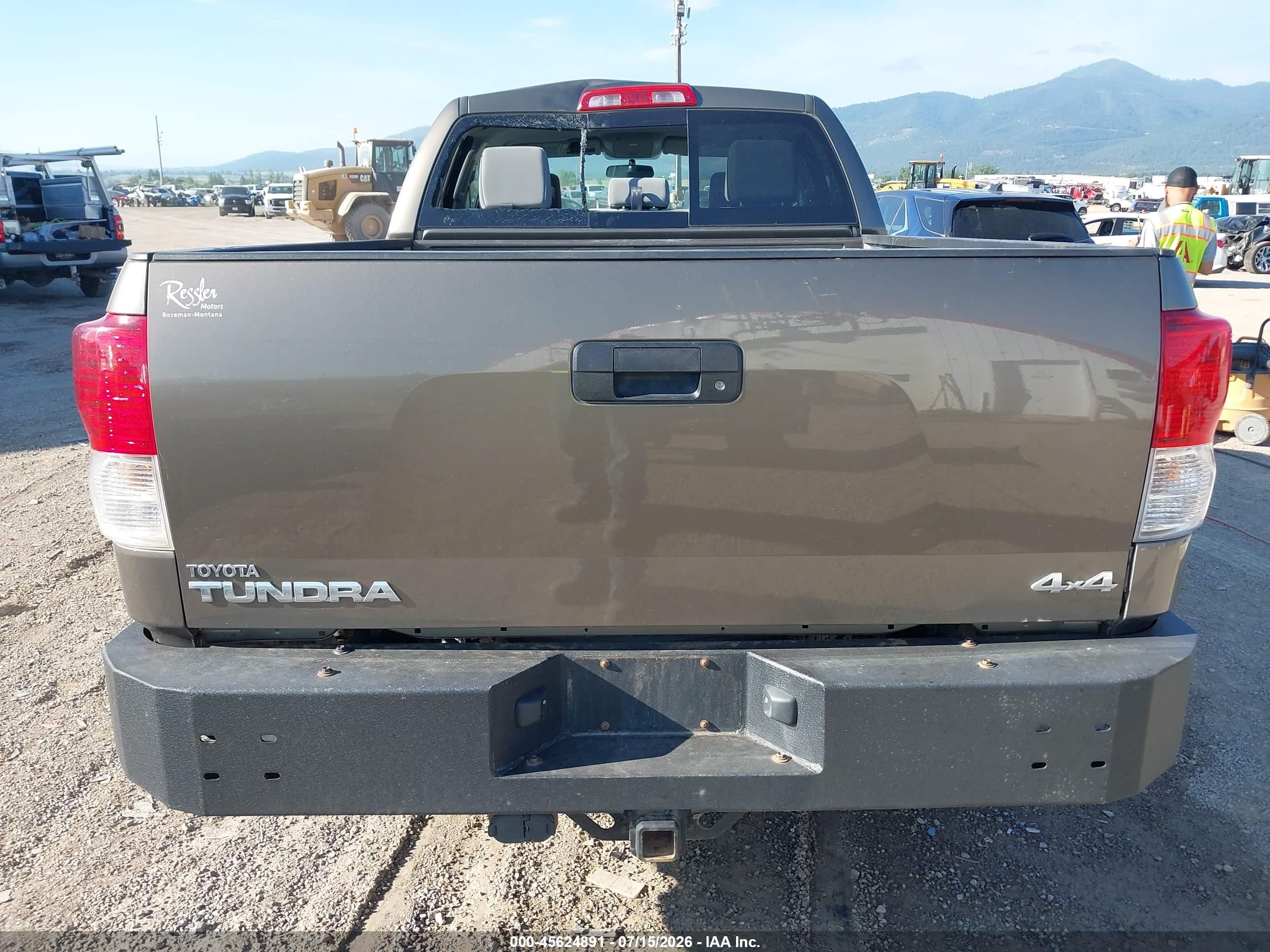 2011 Toyota Tundra Grade 4.6l V8 Brown vin: 5TFUM5F11BX024093