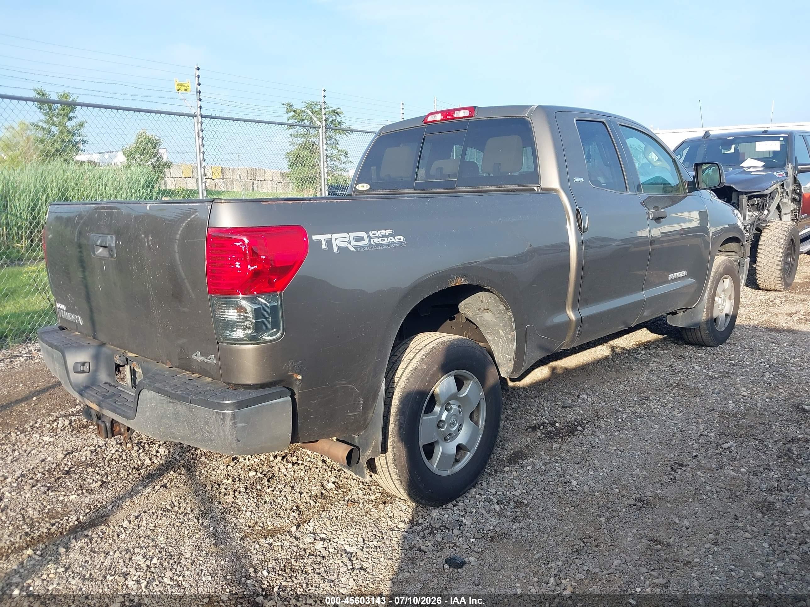 2011 Toyota Tundra Grade 4.6l V8 Gray vin: 5TFUM5F11BX024787