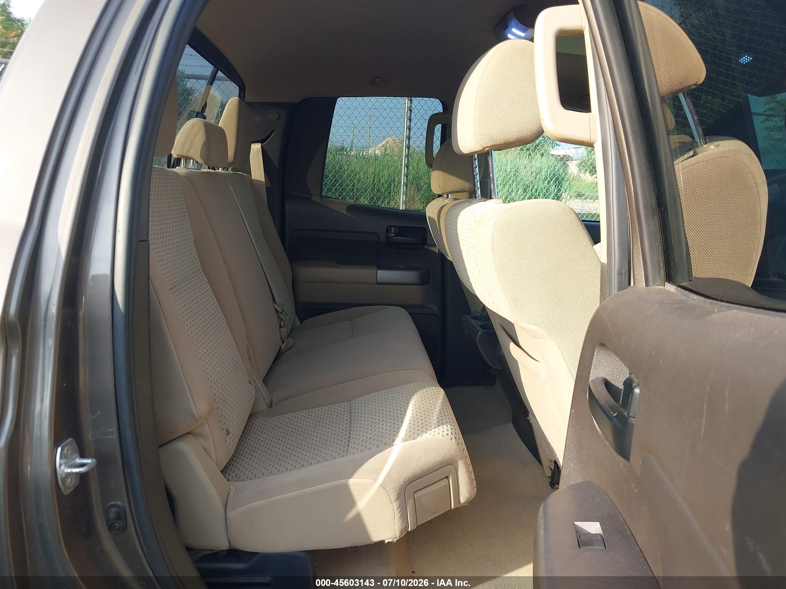 2011 Toyota Tundra Grade 4.6l V8 Gray vin: 5TFUM5F11BX024787