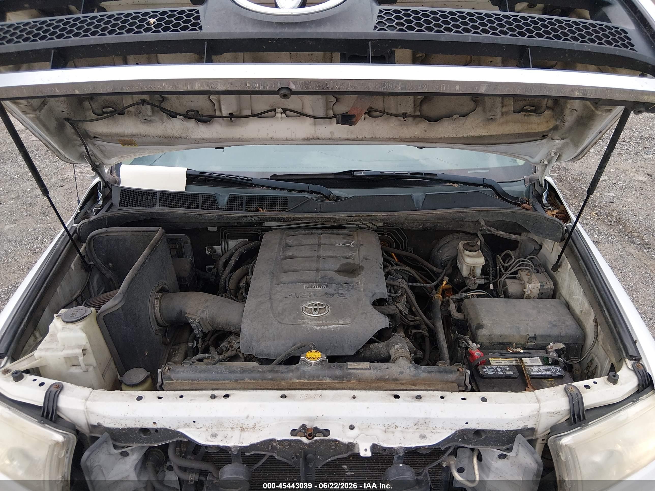 2013 Toyota Tundra Grade 4.6l V8 Белый vin: 5TFUM5F11DX041611