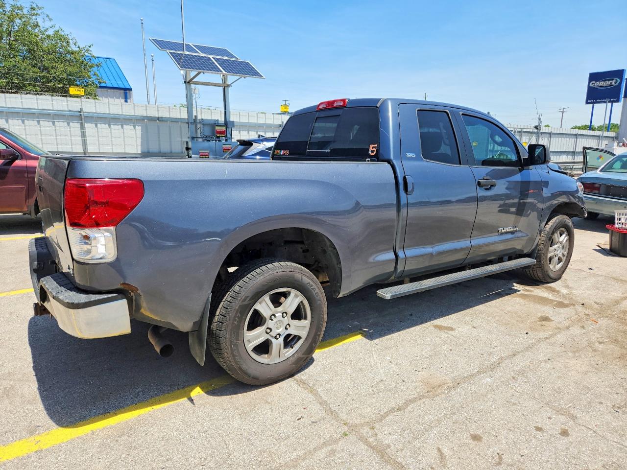 2010 Toyota Tundra Double Cab Sr5 Charcoal vin: 5TFUM5F12AX015224
