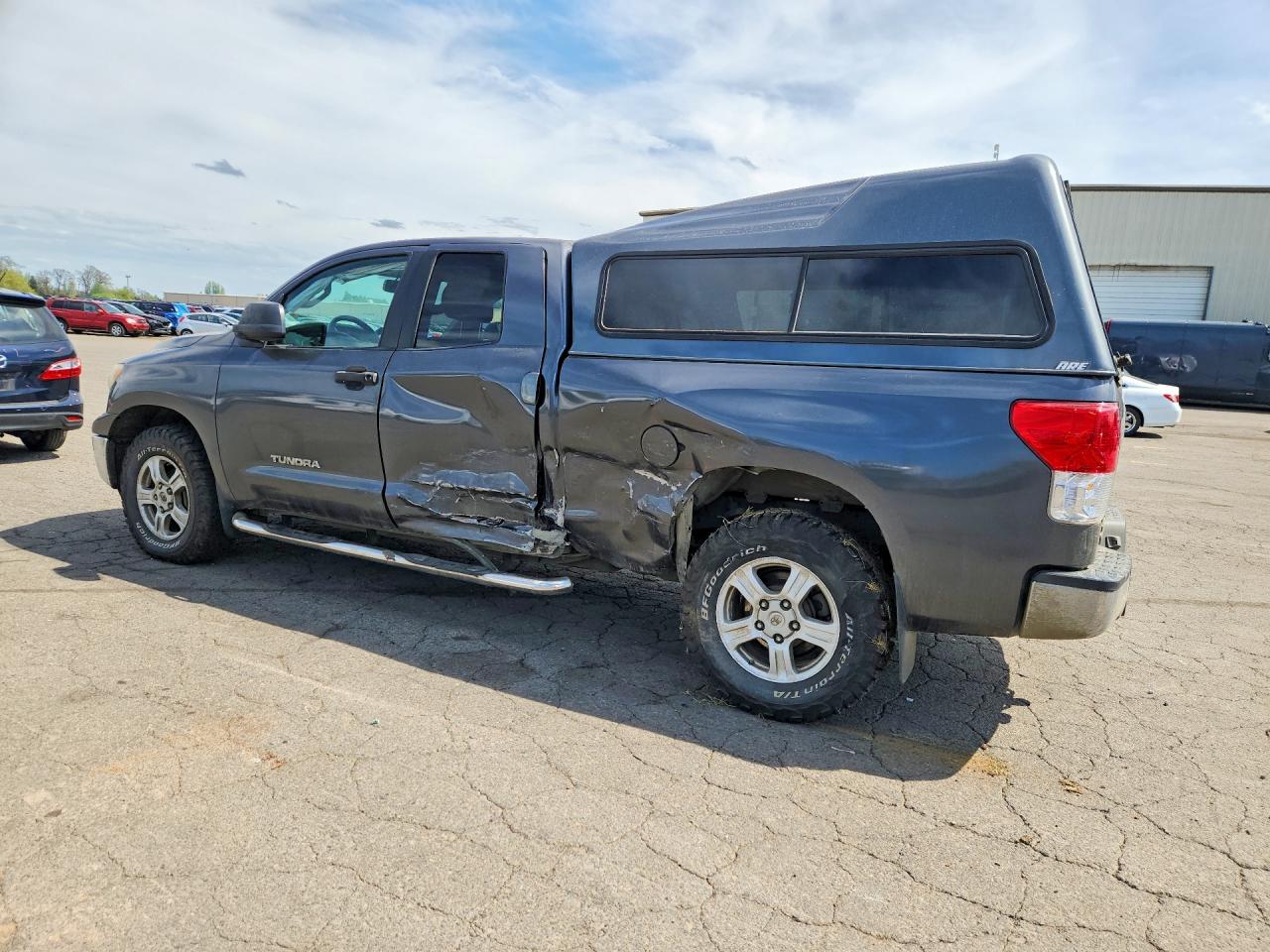 2011 Toyota Tundra Double Cab Sr5 Gray vin: 5TFUM5F12BX020263