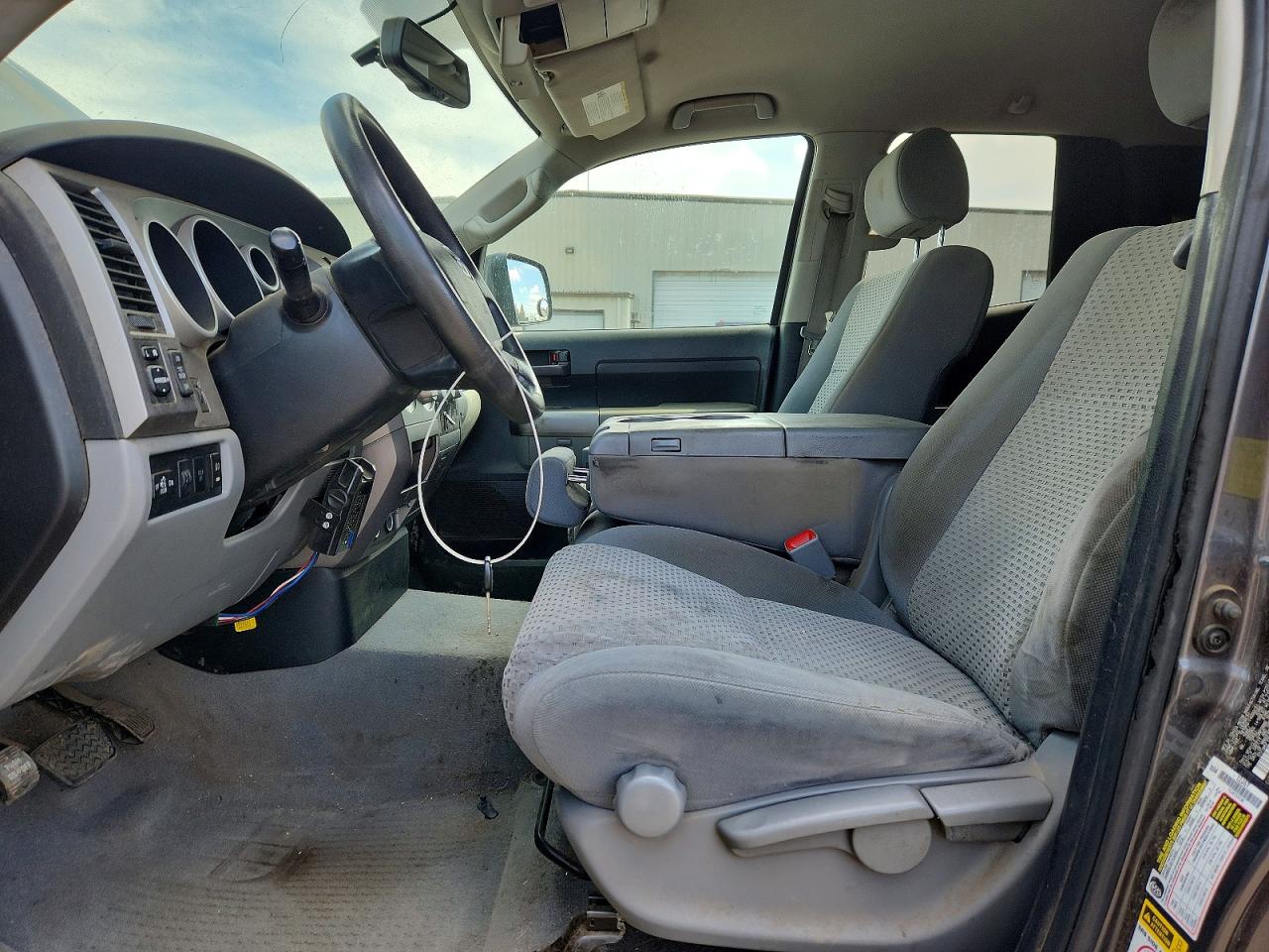 2011 Toyota Tundra Double Cab Sr5 Gray vin: 5TFUM5F12BX020263