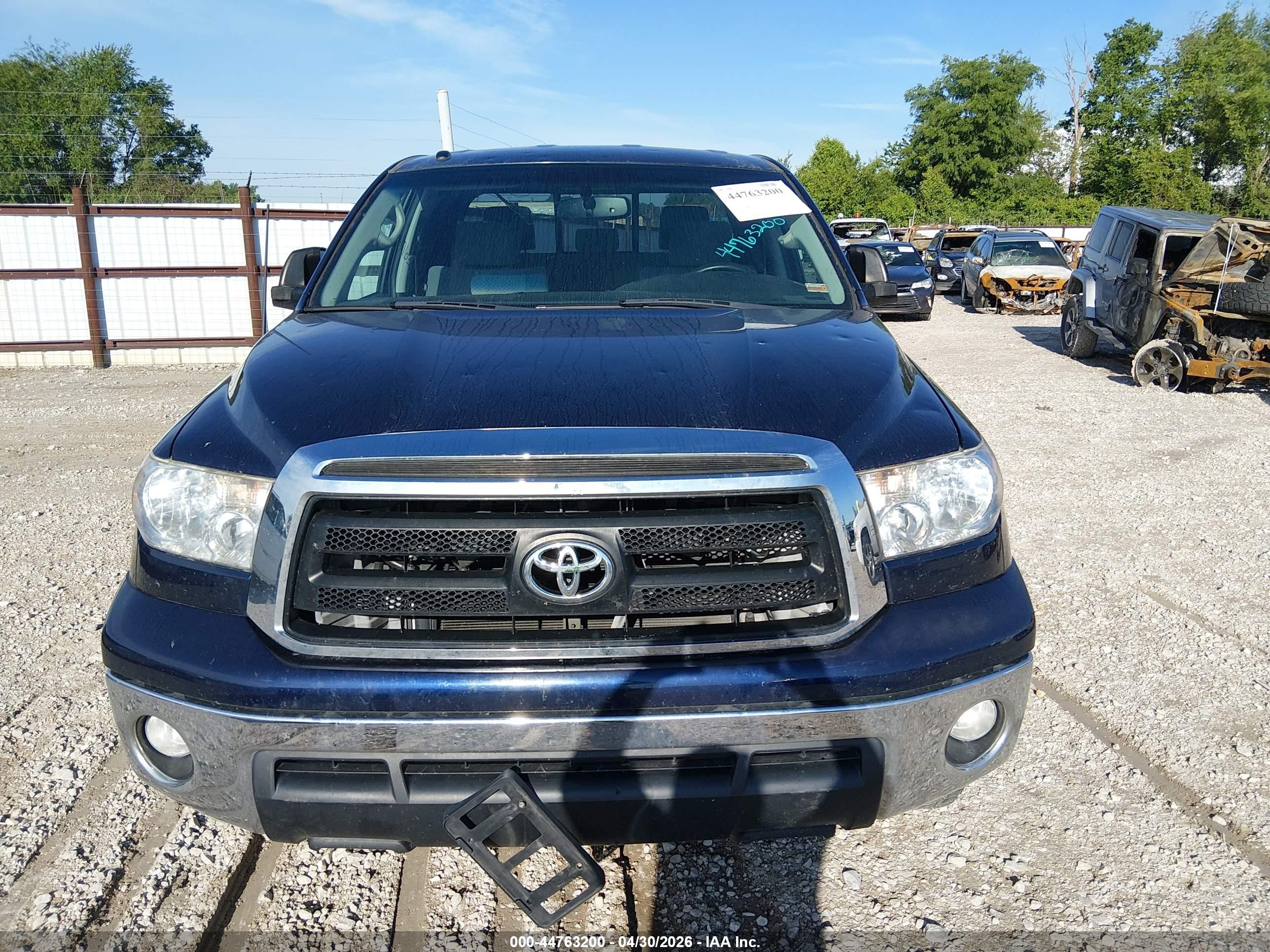 2012 Toyota Tundra Grade 4.6l V8 Blue vin: 5TFUM5F12CX032060