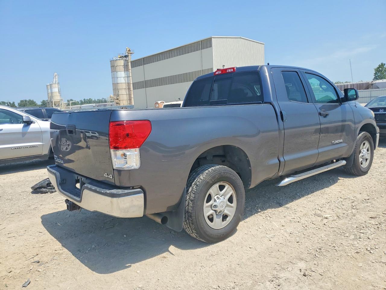 2013 Toyota Tundra Double Cab Sr5 Gray vin: 5TFUM5F12DX044372
