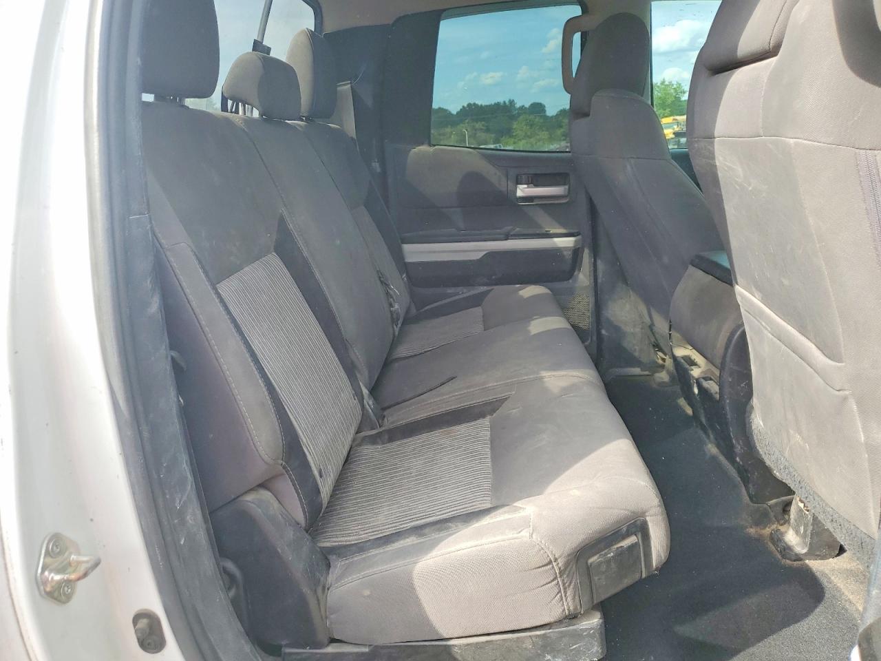 2015 Toyota Tundra Sr5 White vin: 5TFUM5F12FX060428