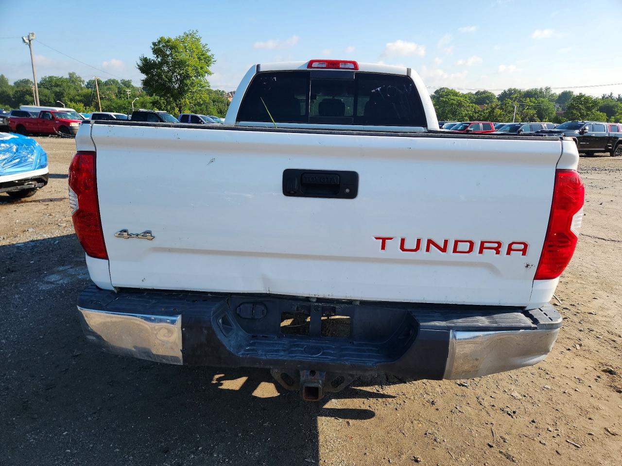 2015 Toyota Tundra Sr5 White vin: 5TFUM5F12FX060428