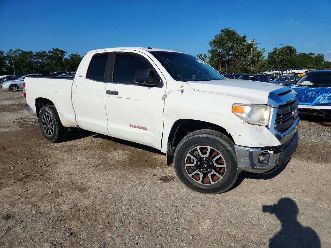 2015 Toyota Tundra Sr5 White vin: 5TFUM5F12FX060428