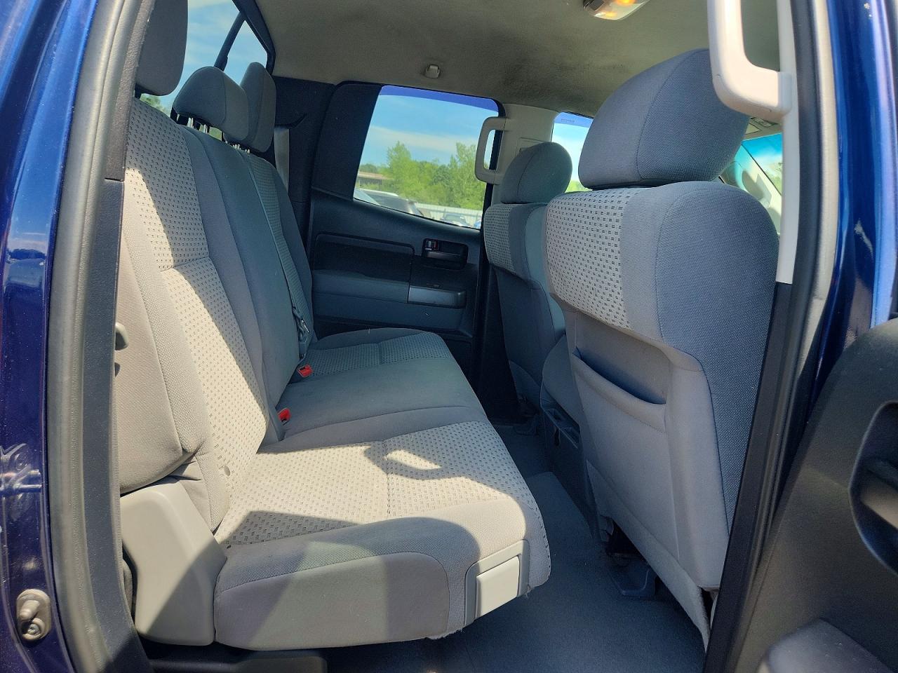2011 Toyota Tundra Double Cab Sr5 Blue vin: 5TFUM5F13BX019980