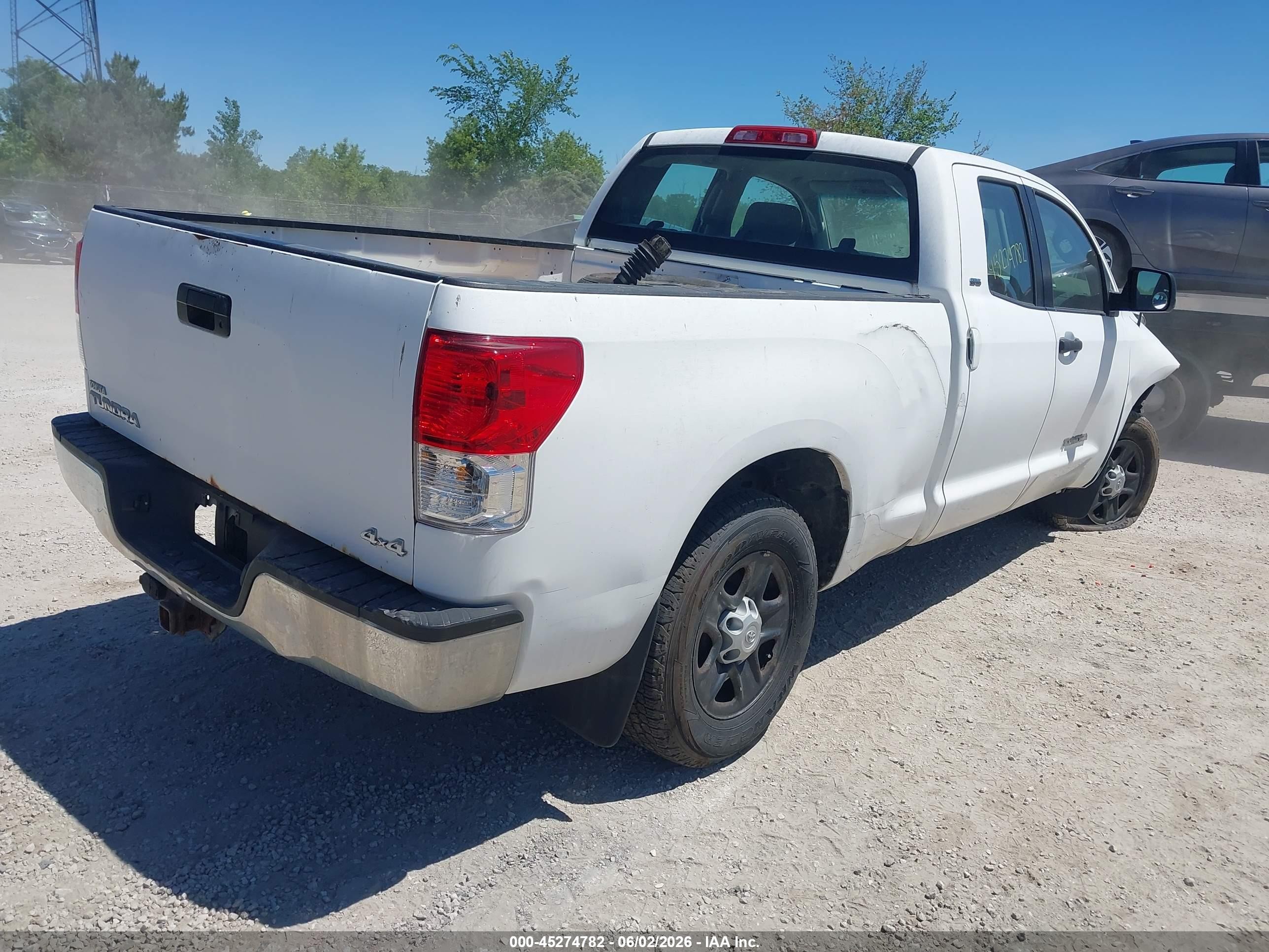 2011 Toyota Tundra Grade 4.6l V8 Белый vin: 5TFUM5F13BX021891