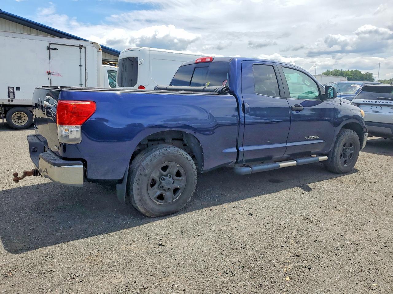2011 Toyota Tundra Double Cab Sr5 Purple vin: 5TFUM5F13BX023270