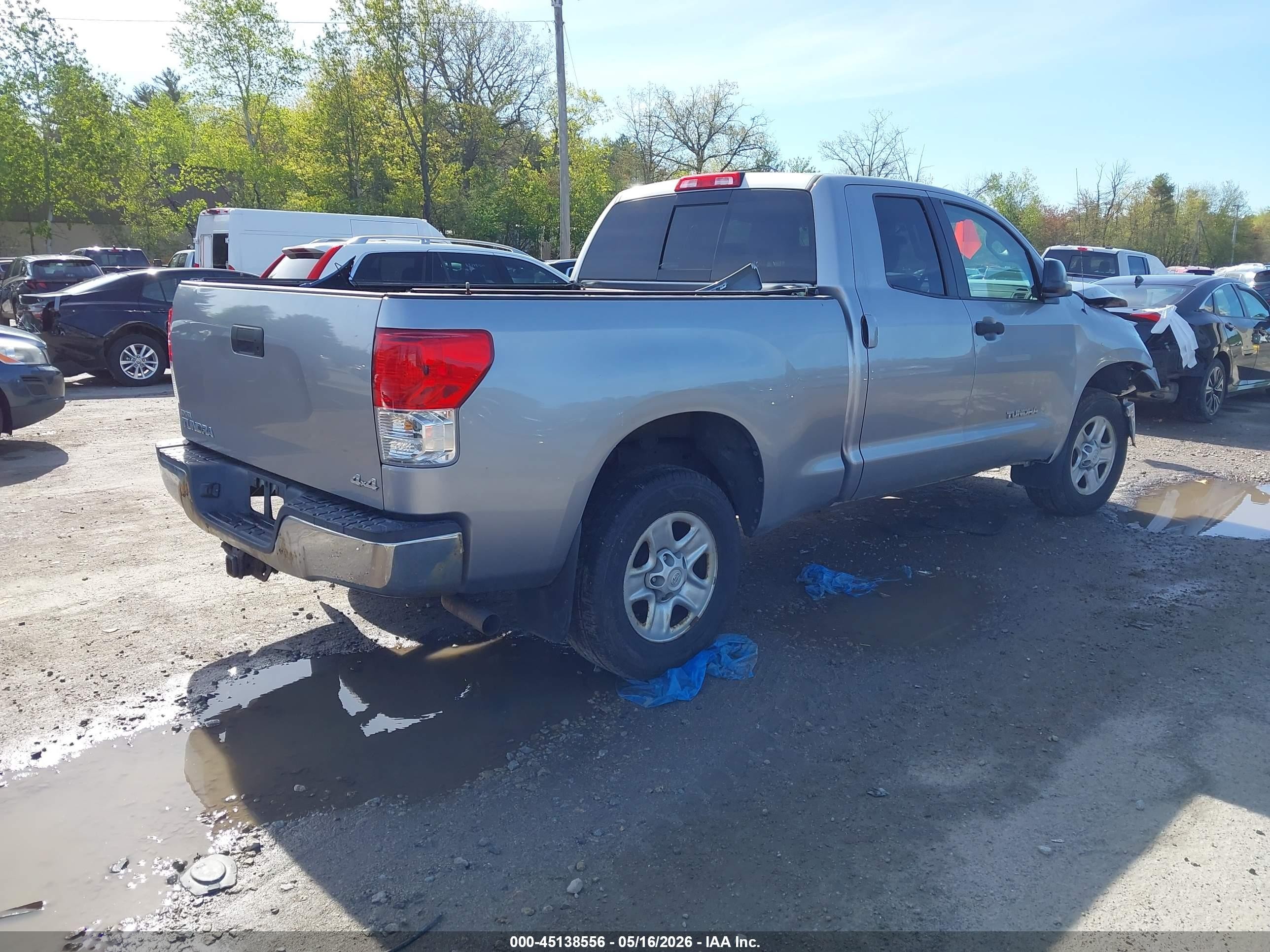 2010 Toyota Tundra Grade 4.6l V8 Silver vin: 5TFUM5F14AX011854