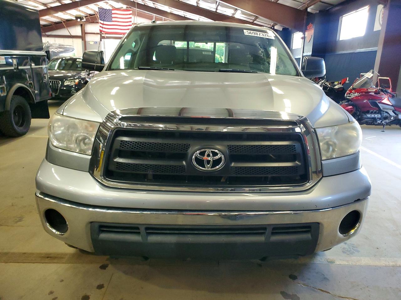 2010 Toyota Tundra Double Cab Sr5 Silver vin: 5TFUM5F14AX013328