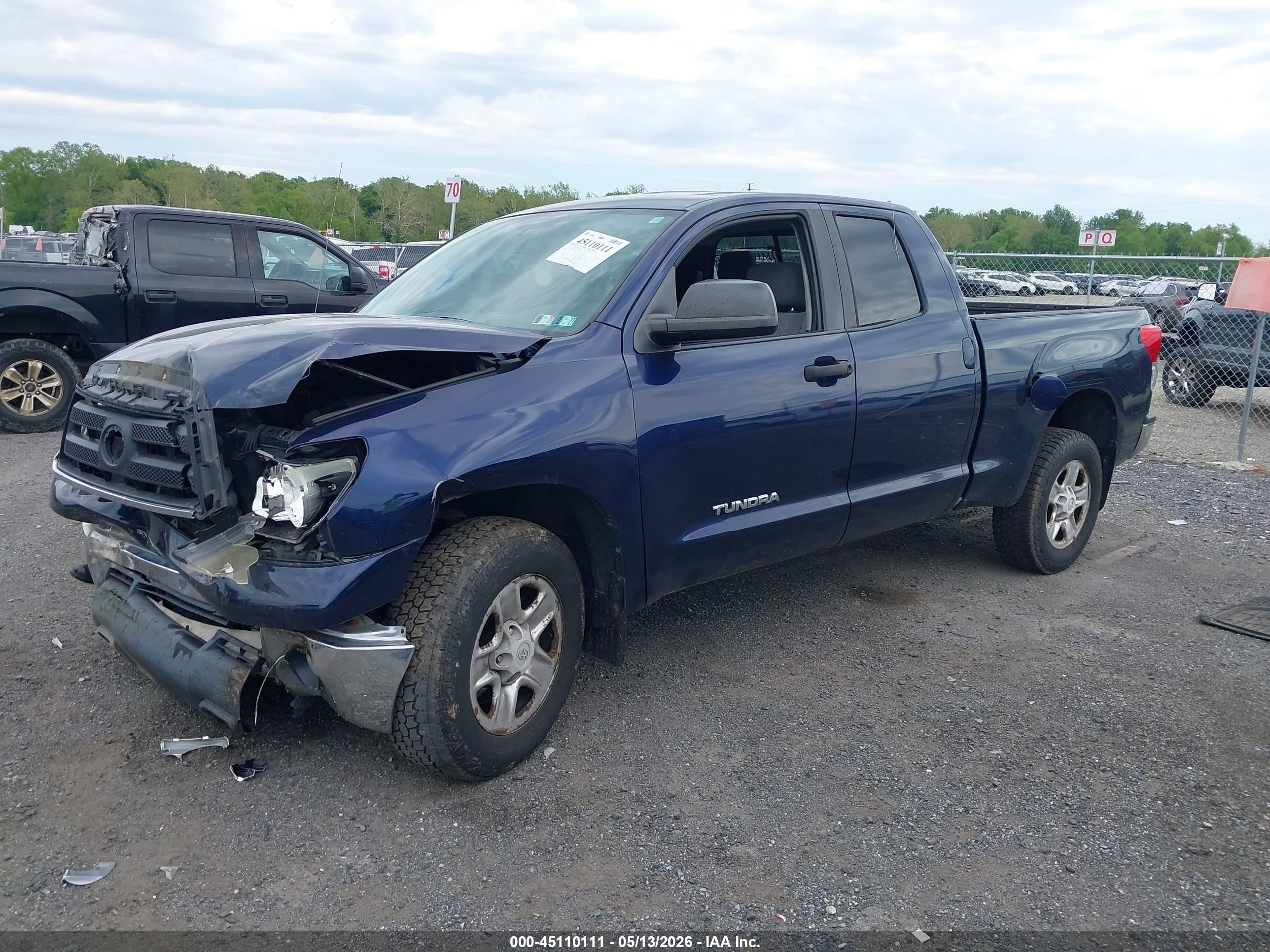 2011 Toyota Tundra Grade 4.6l V8 Blue vin: 5TFUM5F14BX019020