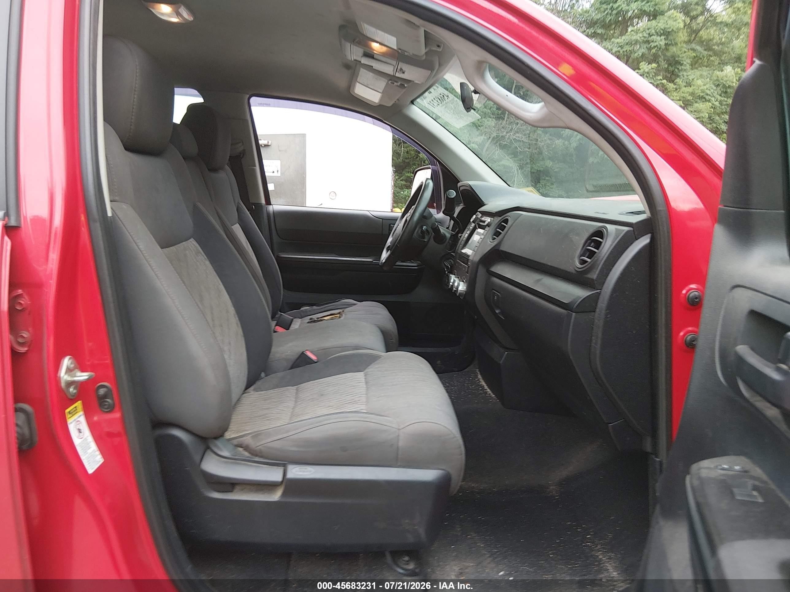 2014 Toyota Tundra Sr 4.6l V8 Красный vin: 5TFUM5F14EX055116