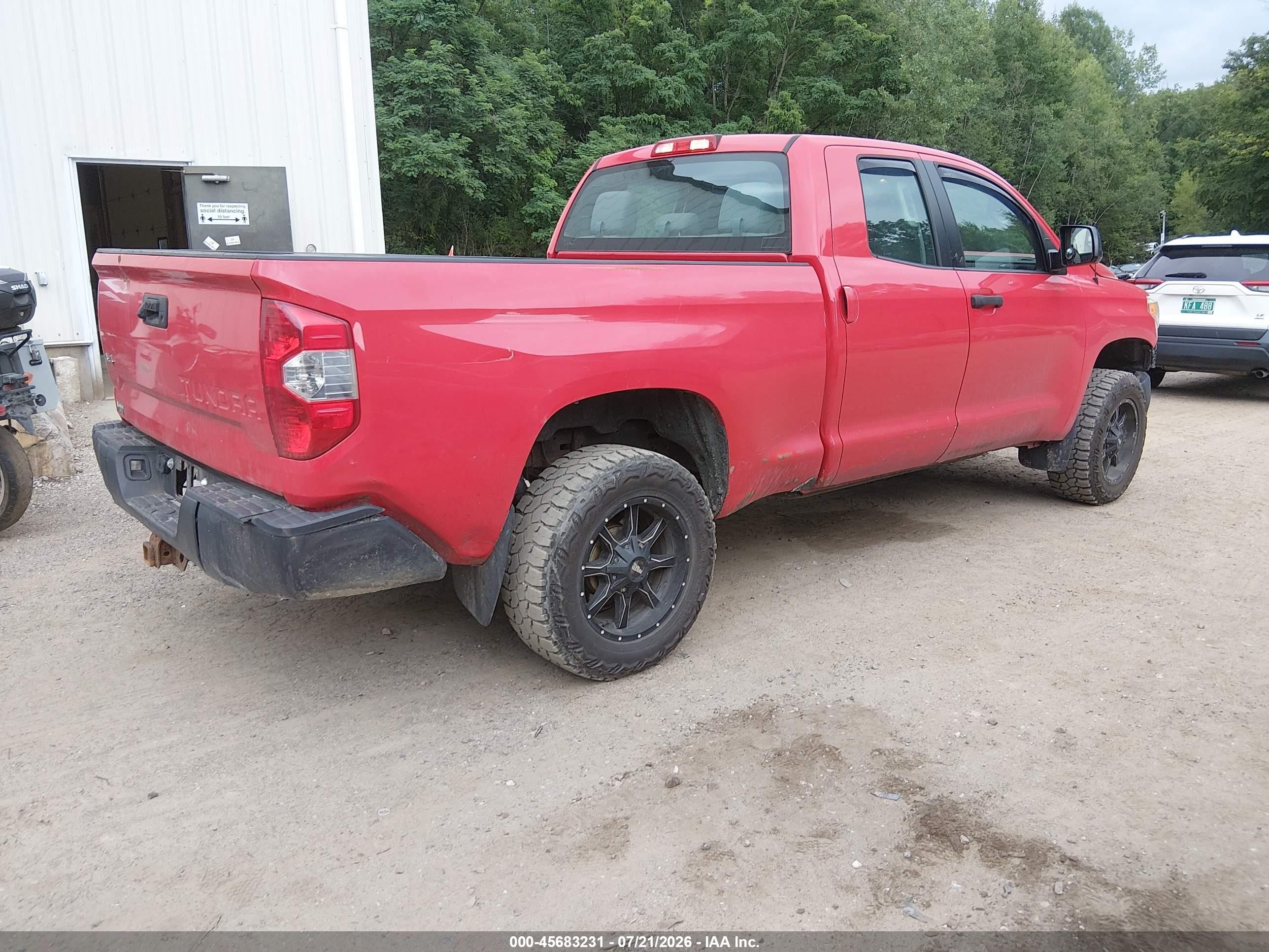 2014 Toyota Tundra Sr 4.6l V8 Красный vin: 5TFUM5F14EX055116