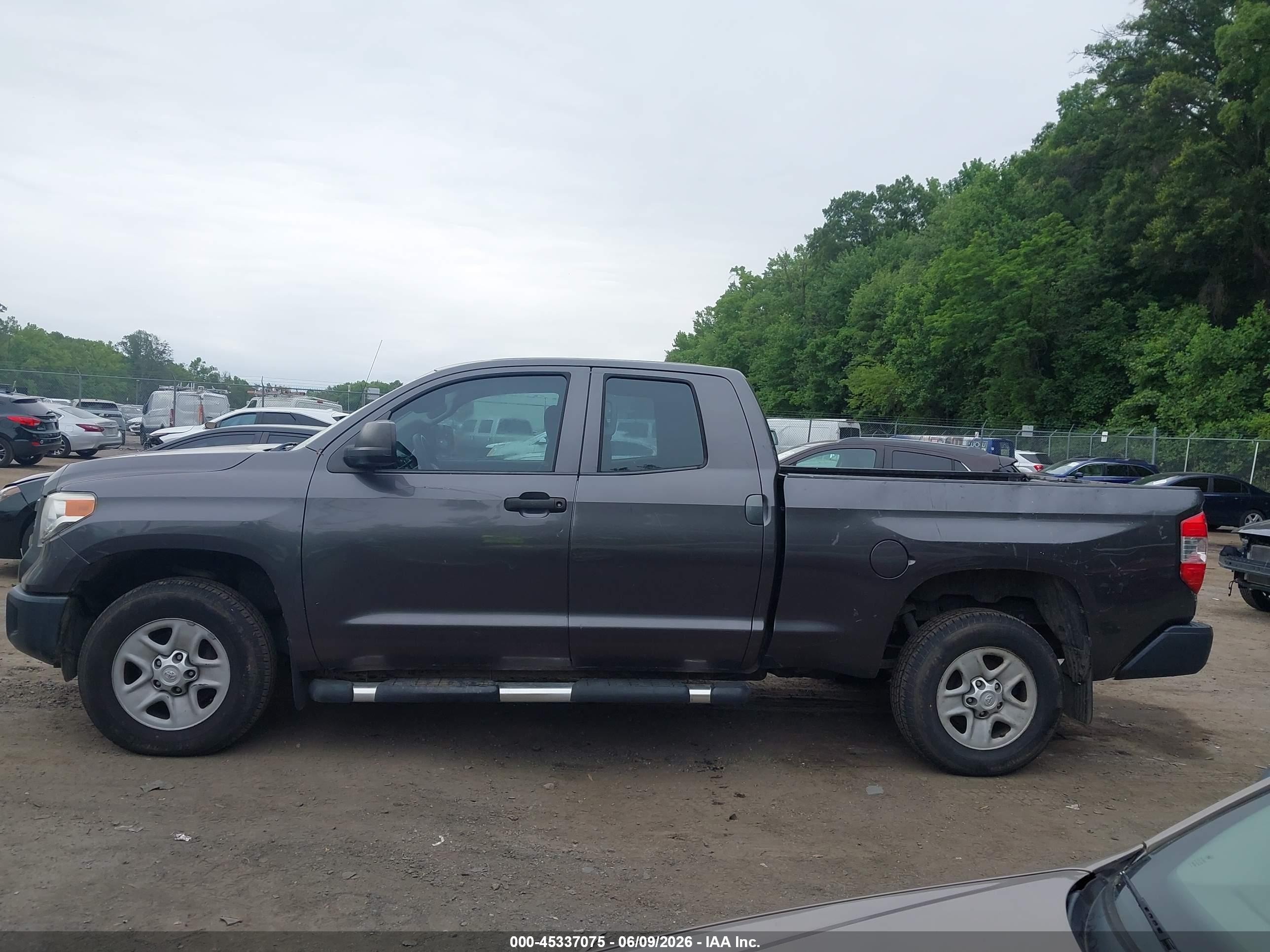 2015 Toyota Tundra Sr 4.6l V8 Gray vin: 5TFUM5F14FX061841