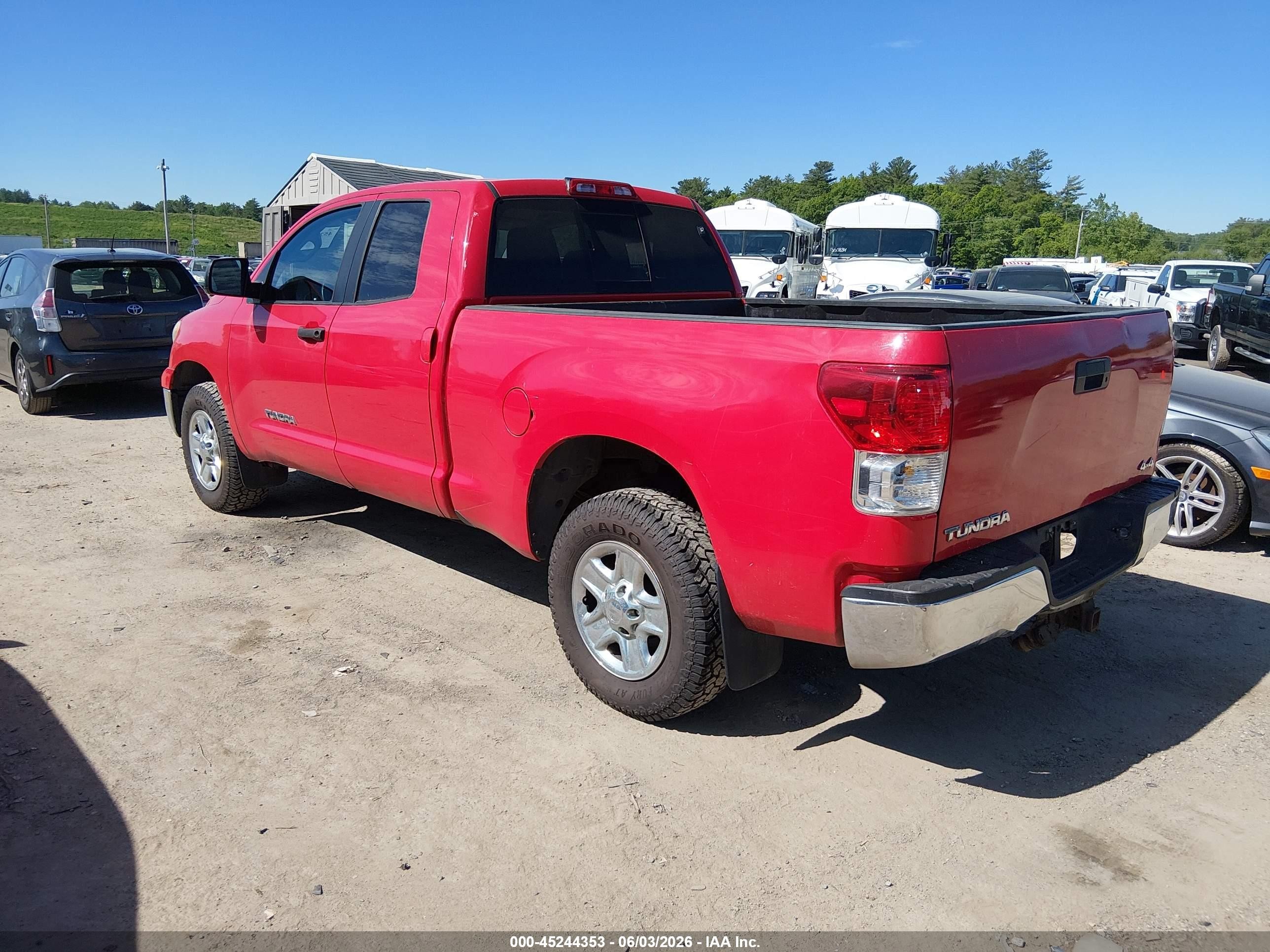 2011 Toyota Tundra Grade 4.6l V8 Красный vin: 5TFUM5F15BX025232