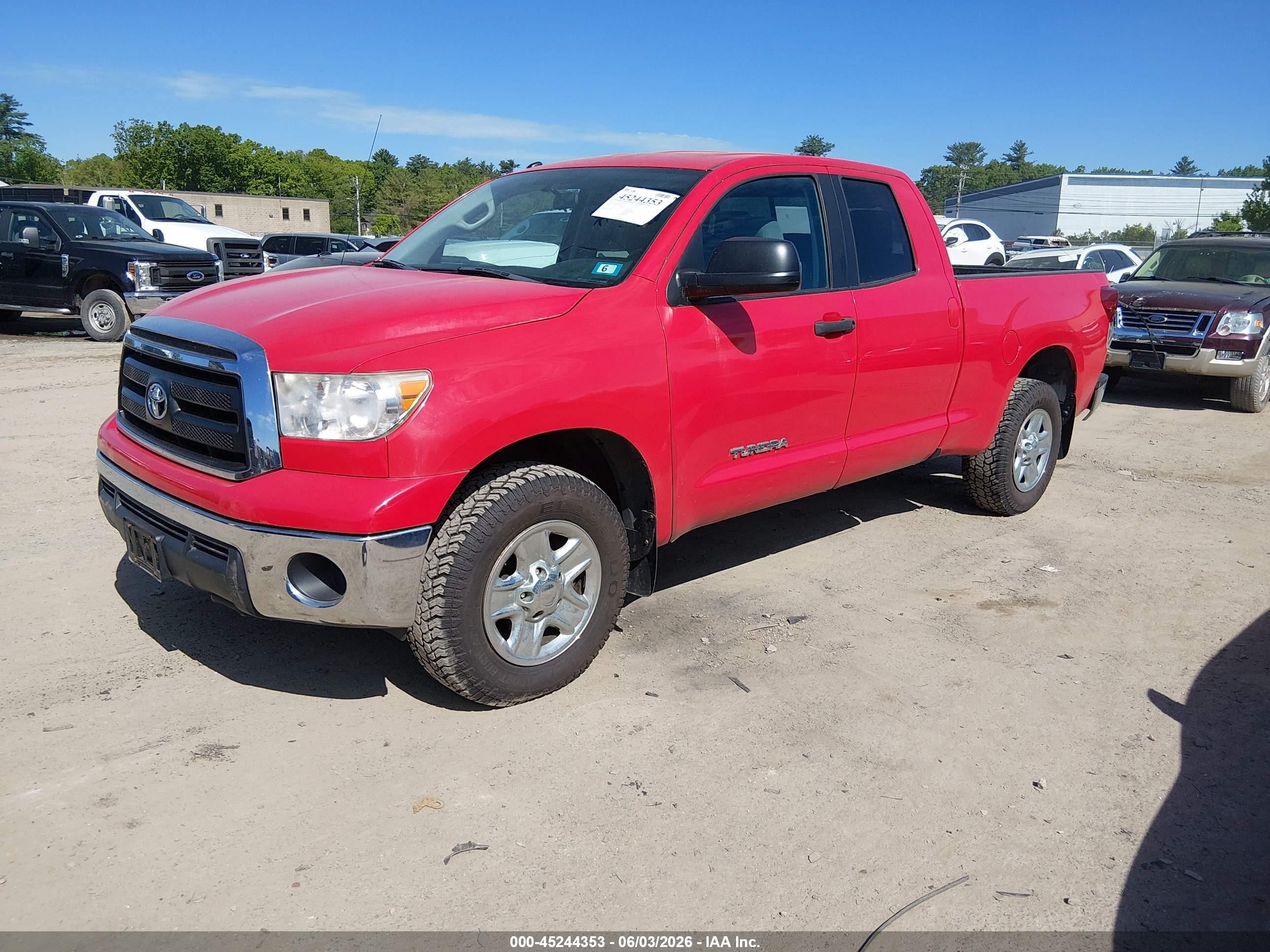 2011 Toyota Tundra Grade 4.6l V8 Красный vin: 5TFUM5F15BX025232