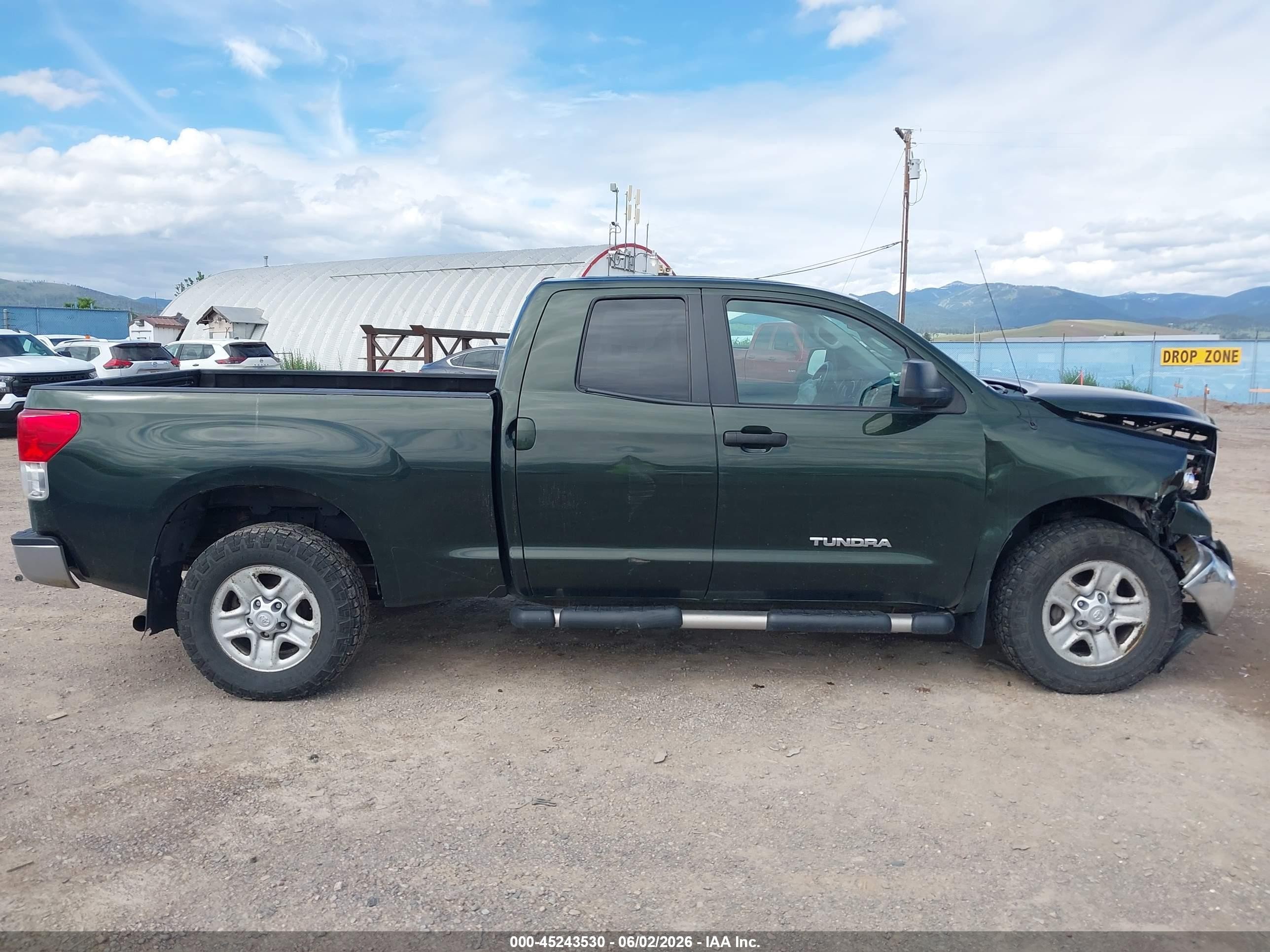 2011 Toyota Tundra Grade 4.6l V8 Green vin: 5TFUM5F15BX026428