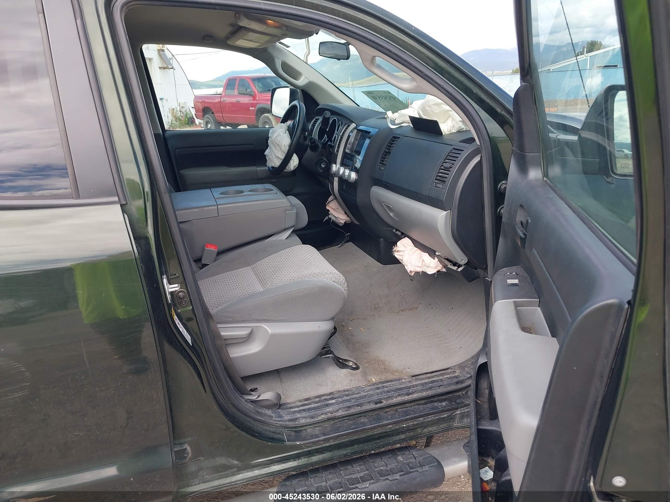 2011 Toyota Tundra Grade 4.6l V8 Green vin: 5TFUM5F15BX026428