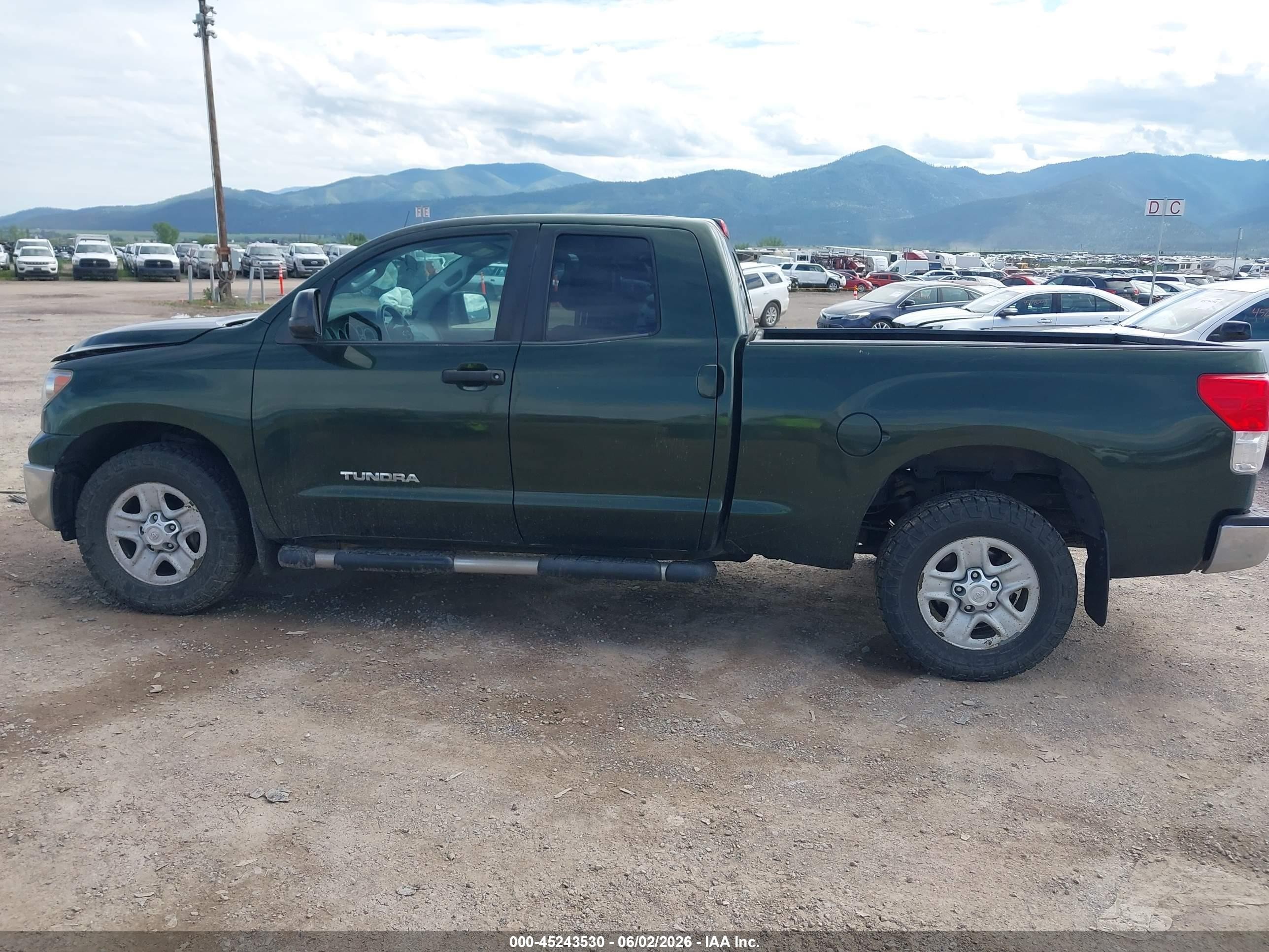 2011 Toyota Tundra Grade 4.6l V8 Green vin: 5TFUM5F15BX026428