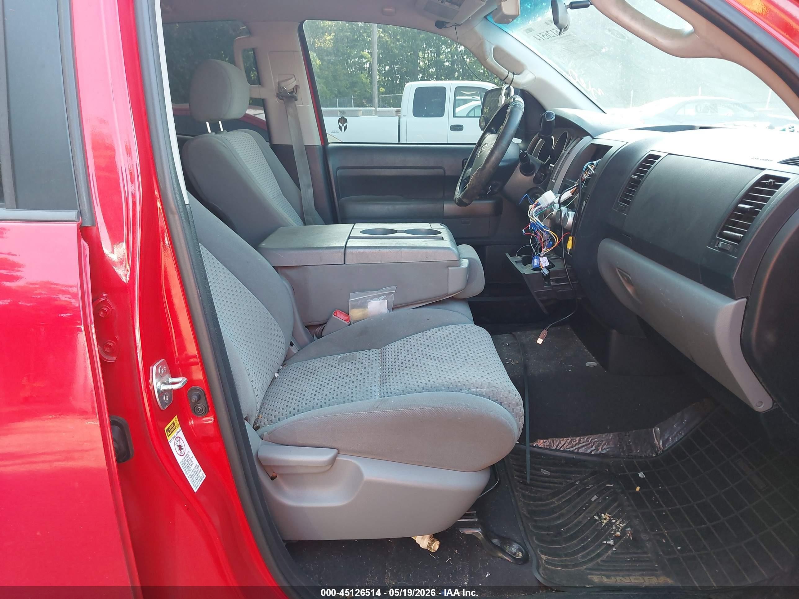 2012 Toyota Tundra Grade 4.6l V8 Red vin: 5TFUM5F15CX038824