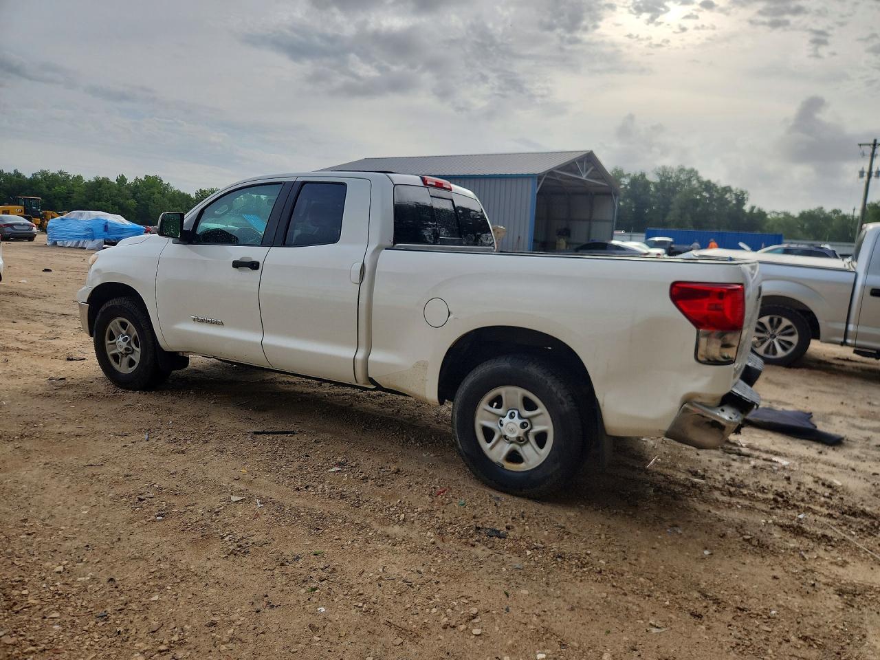 2013 Toyota Tundra Double Cab Sr5 White vin: 5TFUM5F15DX043927