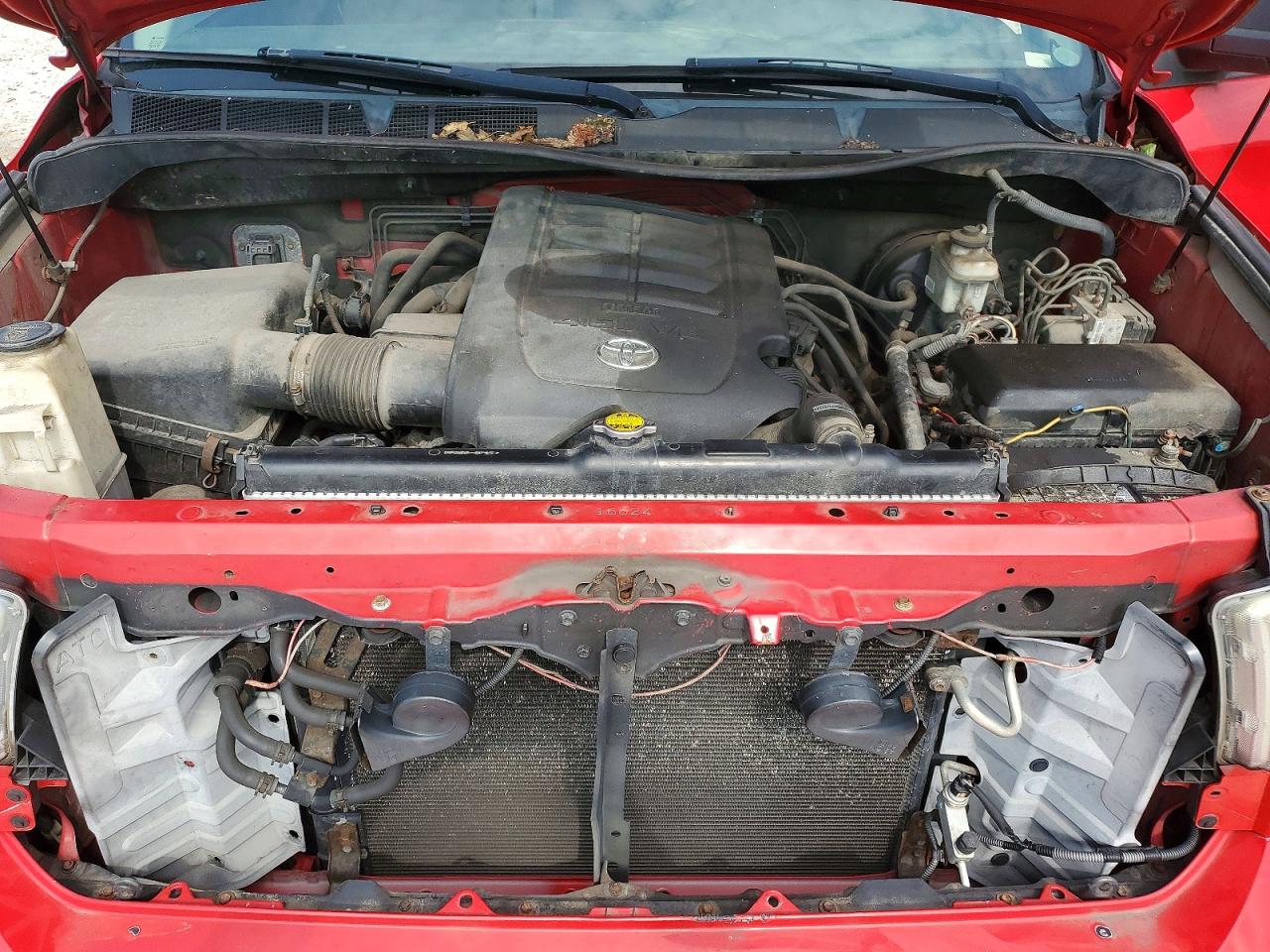 2011 Toyota Tundra Double Cab Sr5 Red vin: 5TFUM5F16BX023358