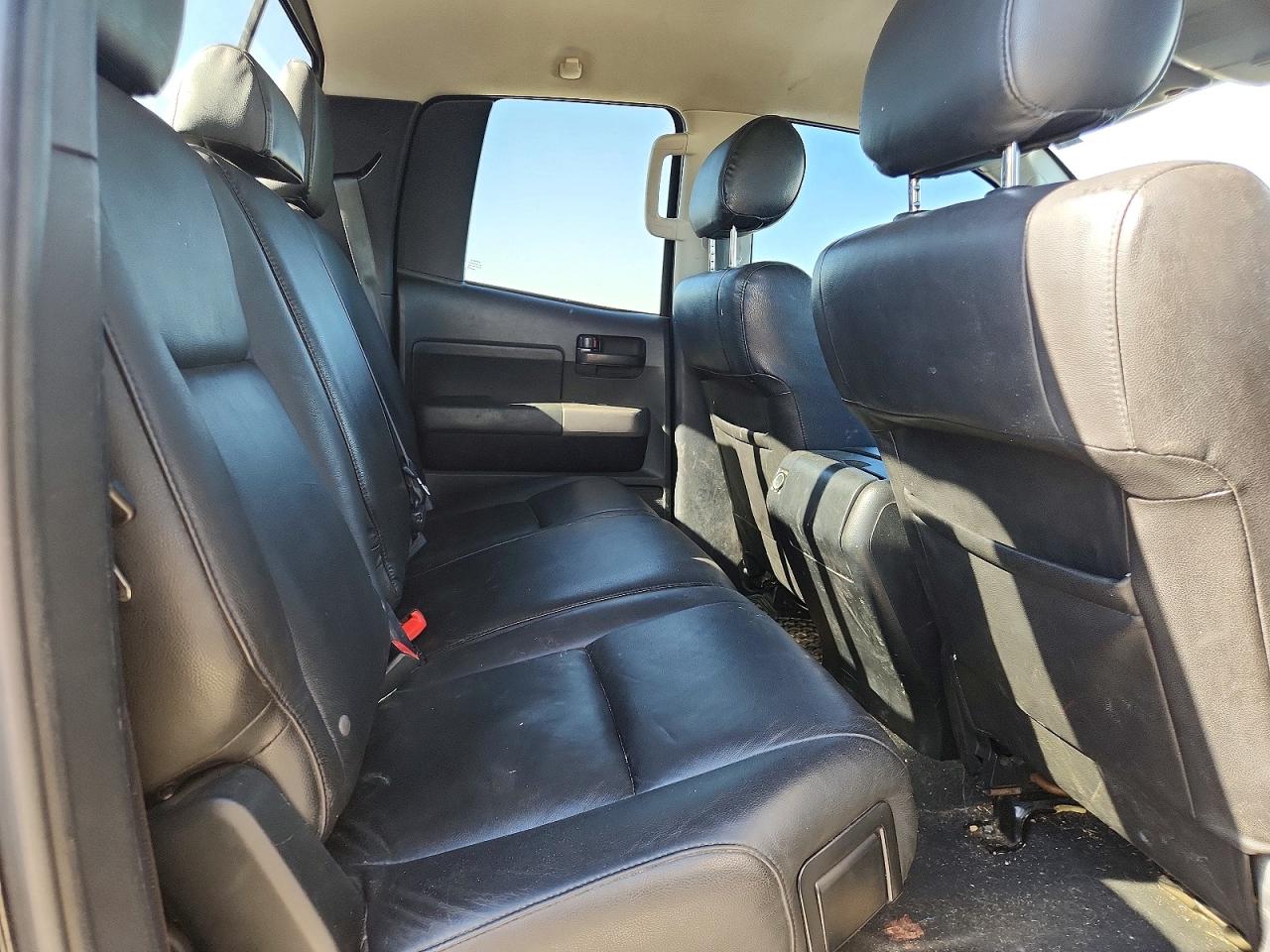 2013 Toyota Tundra Black vin: 5TFUM5F16DX042060
