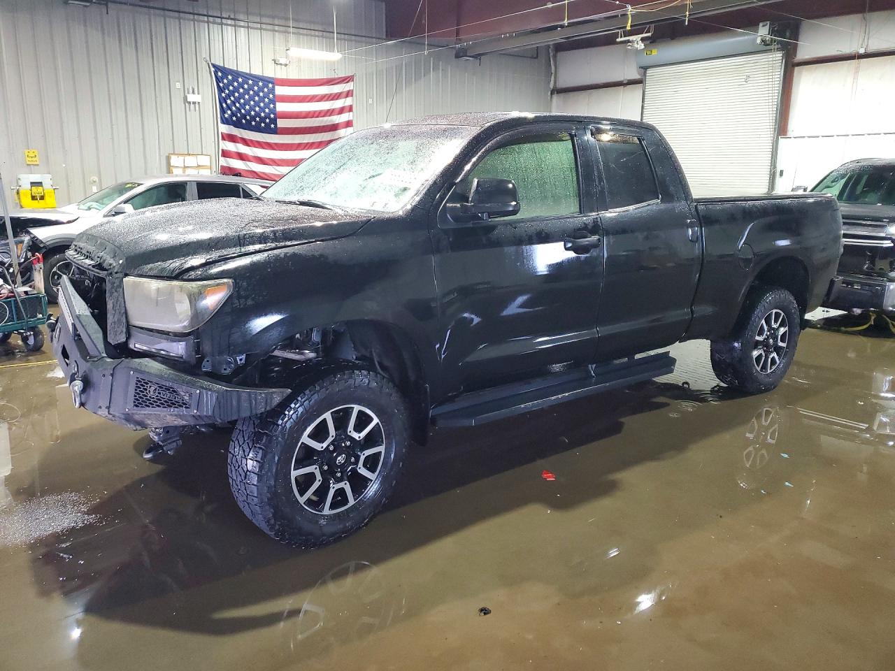 2013 Toyota Tundra Double Cab Sr5 Black vin: 5TFUM5F16DX047694