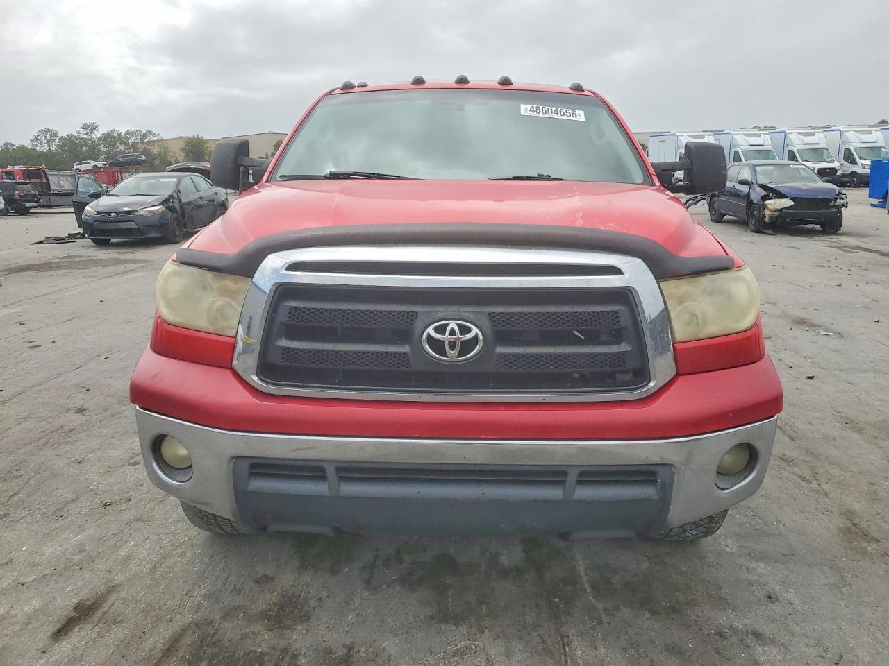 2010 Toyota Tundra Double Cab Sr5 Red vin: 5TFUM5F17AX001352