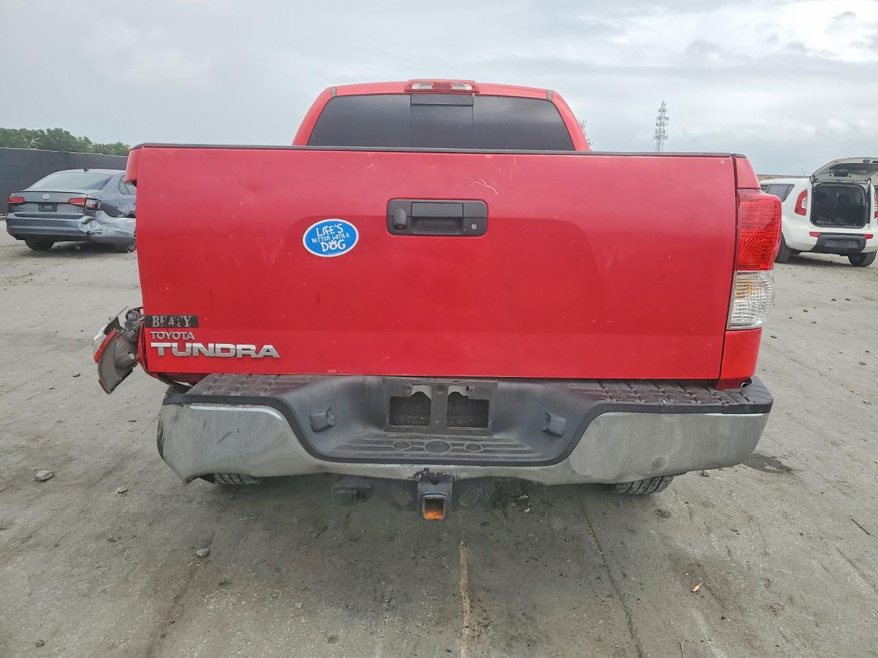 2010 Toyota Tundra Double Cab Sr5 Red vin: 5TFUM5F17AX001352