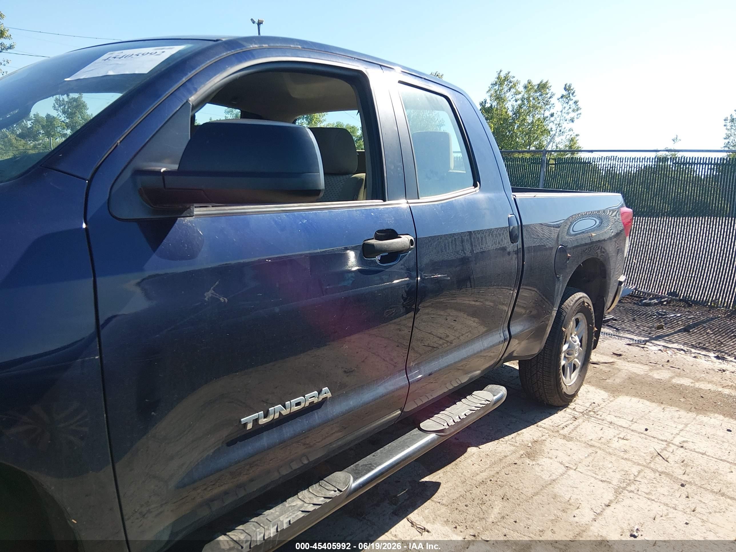 2010 Toyota Tundra Grade 4.6l V8 Синий vin: 5TFUM5F17AX008432