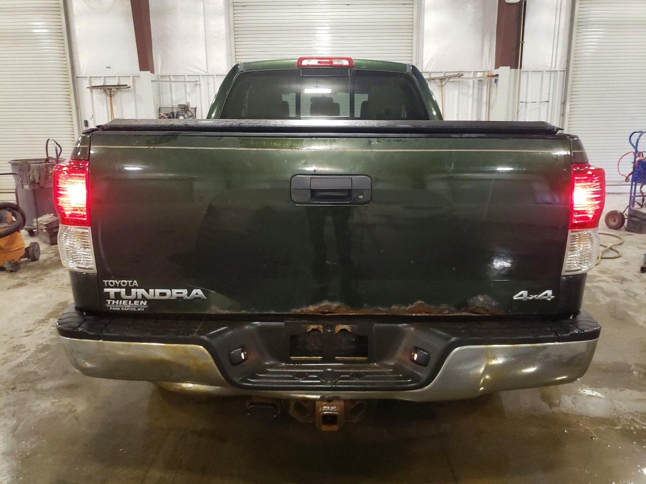 2011 Toyota Tundra Double Cab Sr5 Green vin: 5TFUM5F17BX016936