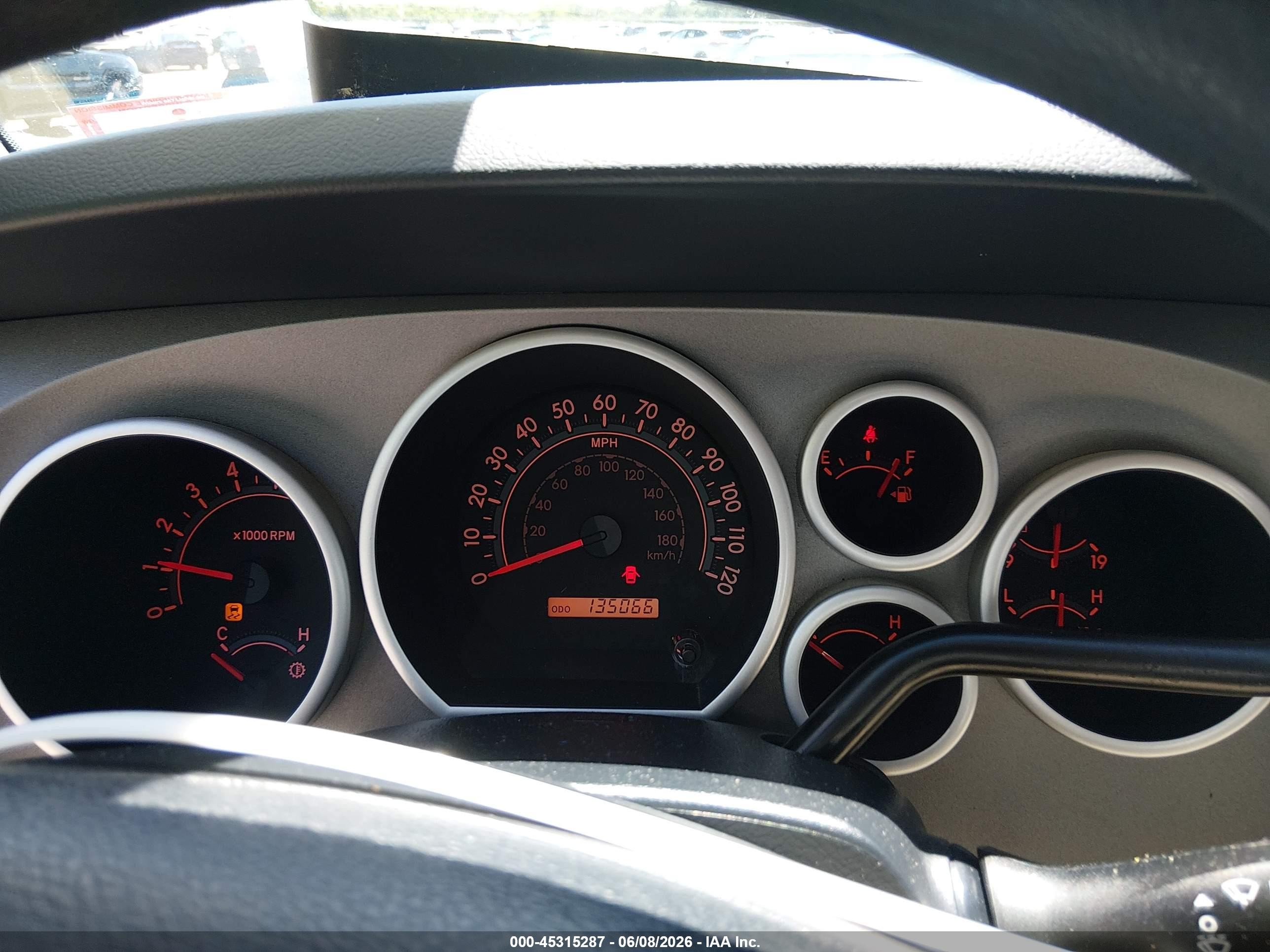 2013 Toyota Tundra Grade 4.6l V8 Черный vin: 5TFUM5F17DX047686