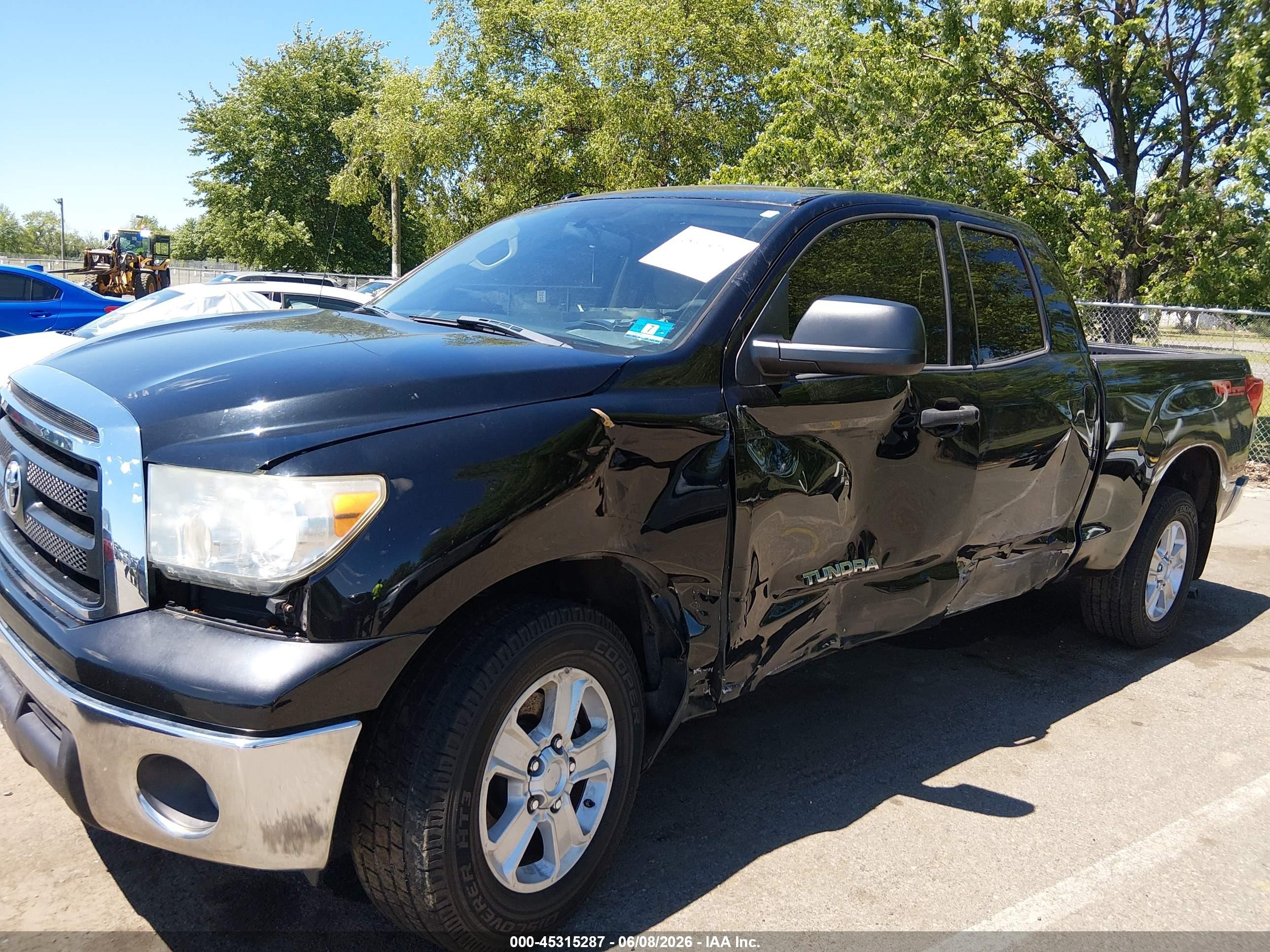 2013 Toyota Tundra Grade 4.6l V8 Черный vin: 5TFUM5F17DX047686