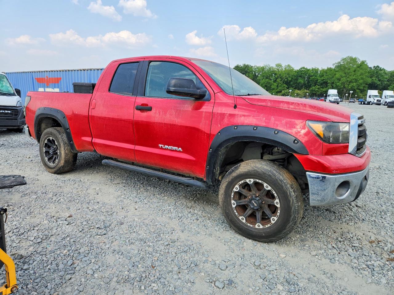 2013 Toyota Tundra Double Cab Sr5 Red vin: 5TFUM5F17DX049082